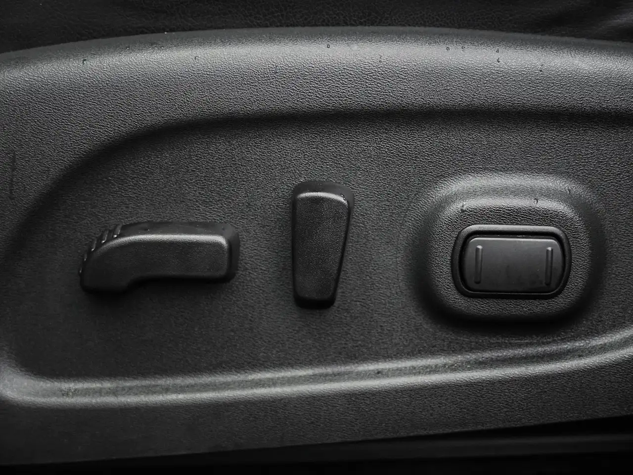Nissan Pathfinder снимка Nissan Pathfinder