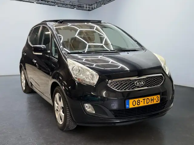 Kia Venga 1.4 CVVT | Panoramadak | Airco | Stoelverwarming |