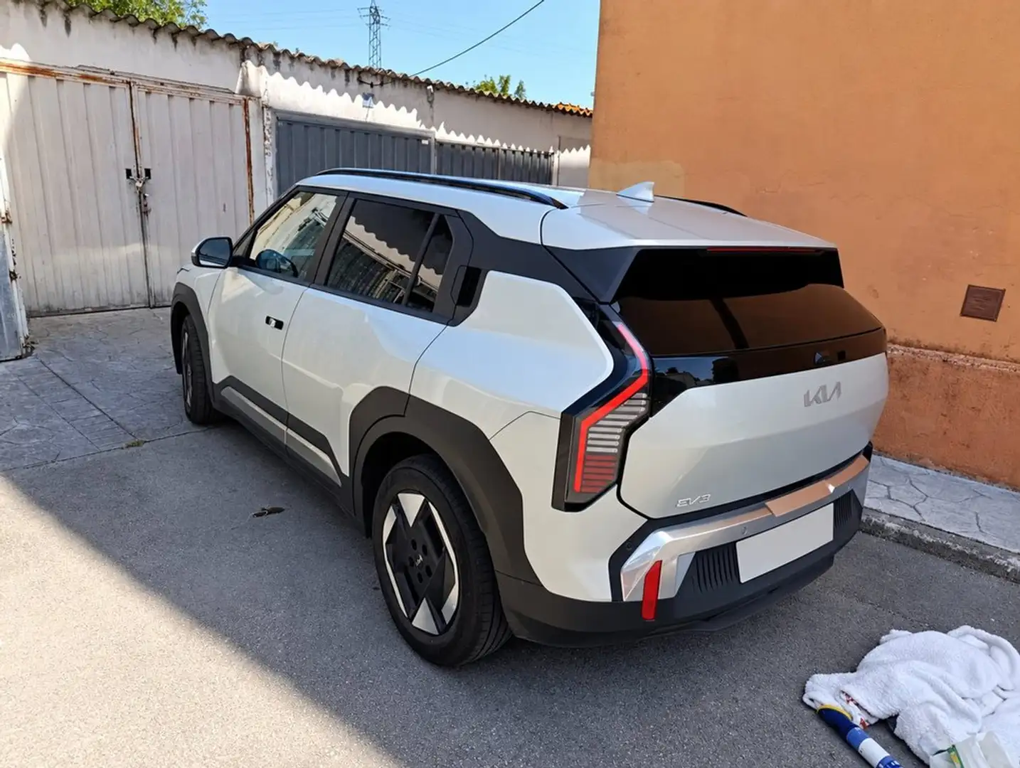 Kia EV6 EV3 EARTH STANDARD RANGE kWh Air - 2