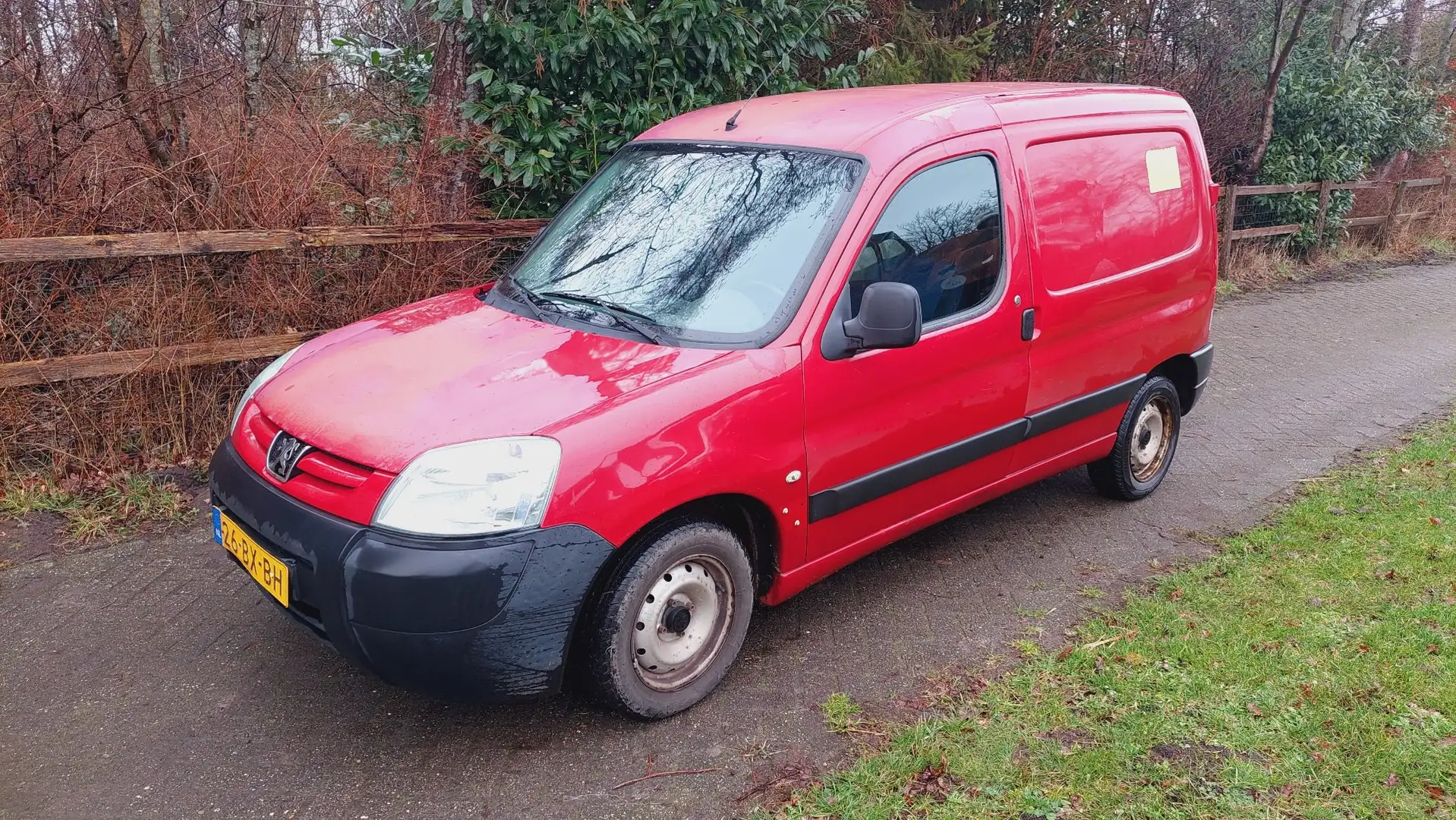 Peugeot Partner 1.9 D Avantage Rood - 2