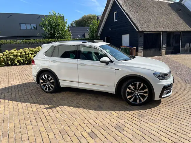 Volkswagen Tiguan 2.0 TSI 4M. HL Bus R-line
