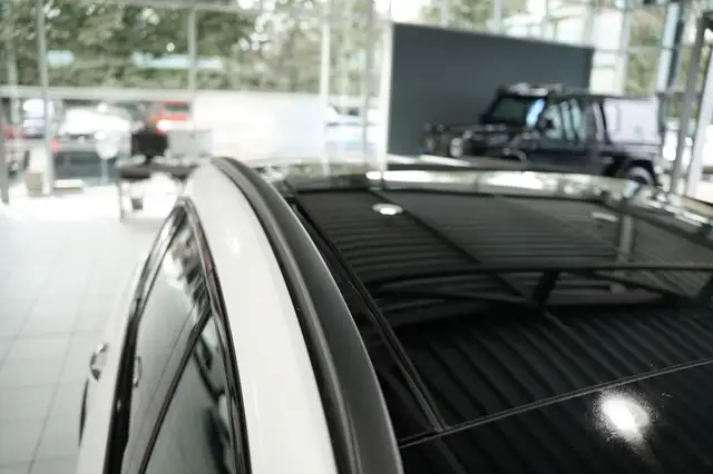 Mercedes-Benz GLC Class view 13
