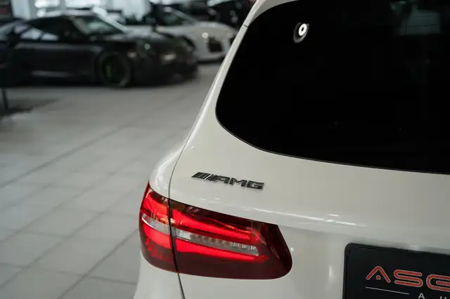 Mercedes-Benz GLC Class view 14