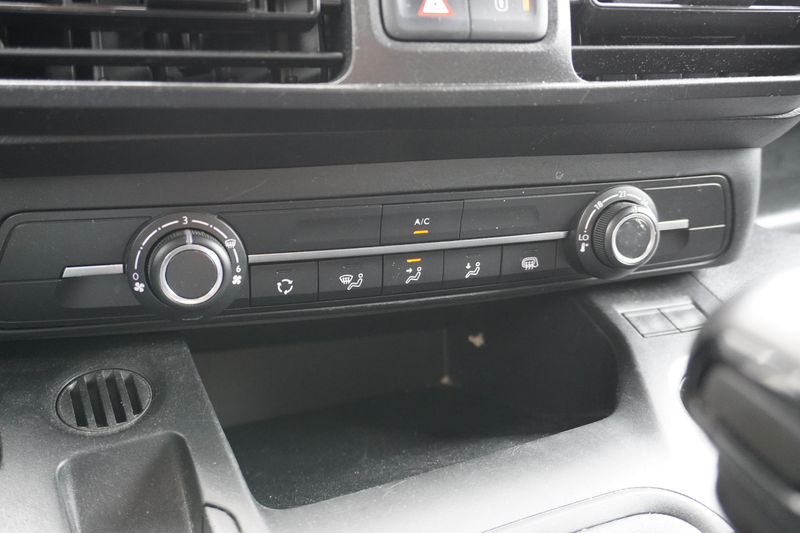 Peugeot Partner 1.2 PT Benzine! EURO 6 - Airco - Navi - Cruise - € — photo 10