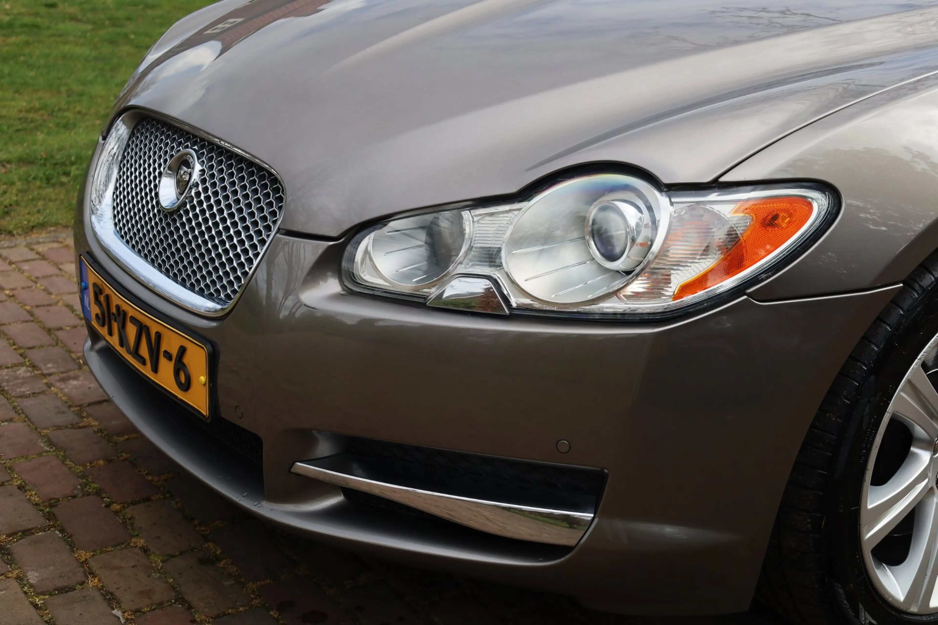 Jaguar XF 3.0 V6 Luxury Aut. | Youngtimer | Luxe leder | Cam — photo 4