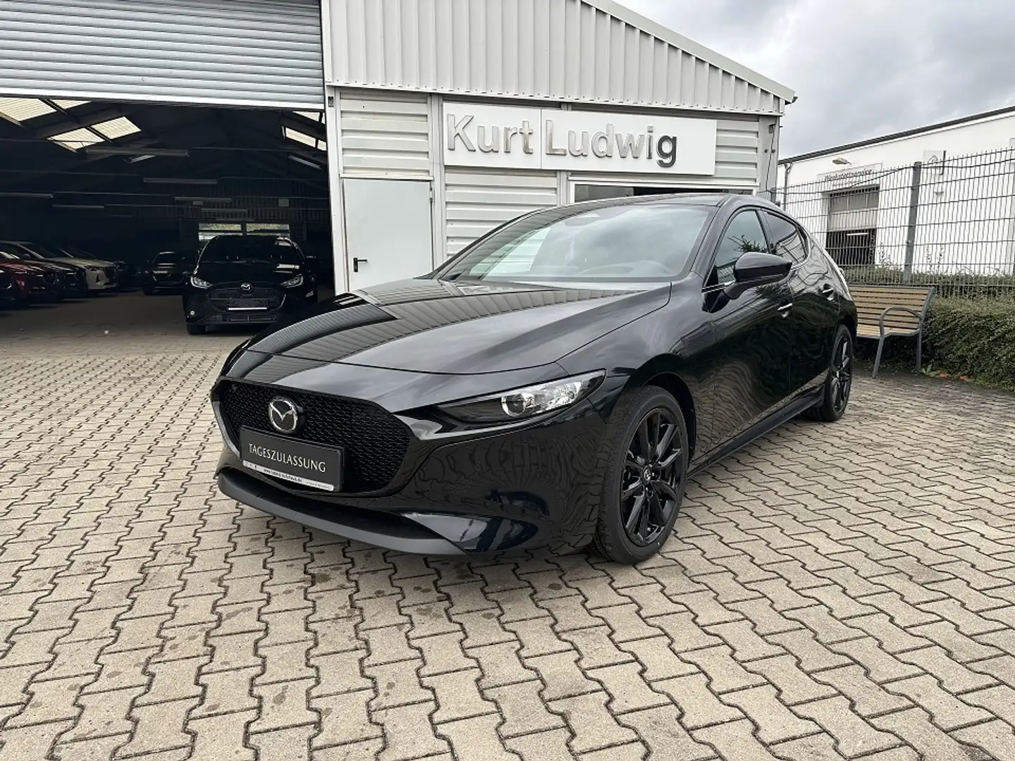 Mazda 3 5HB 2.5L e-SKYACTIV G 140ps 6AT FWD Homura Noir - 2