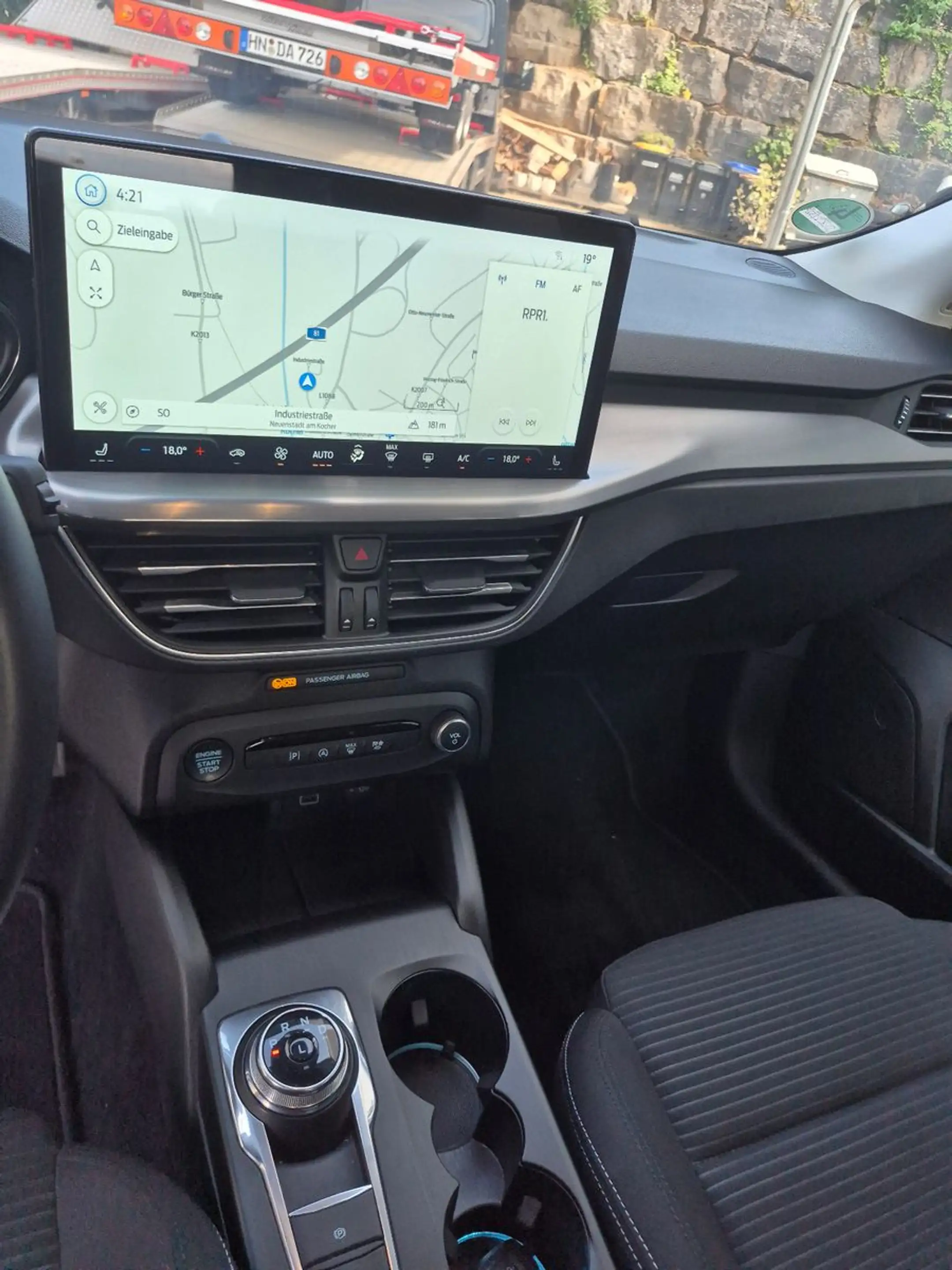 Ford Focus Turnier Titanium Automatik+Navi+Kamera — photo 18