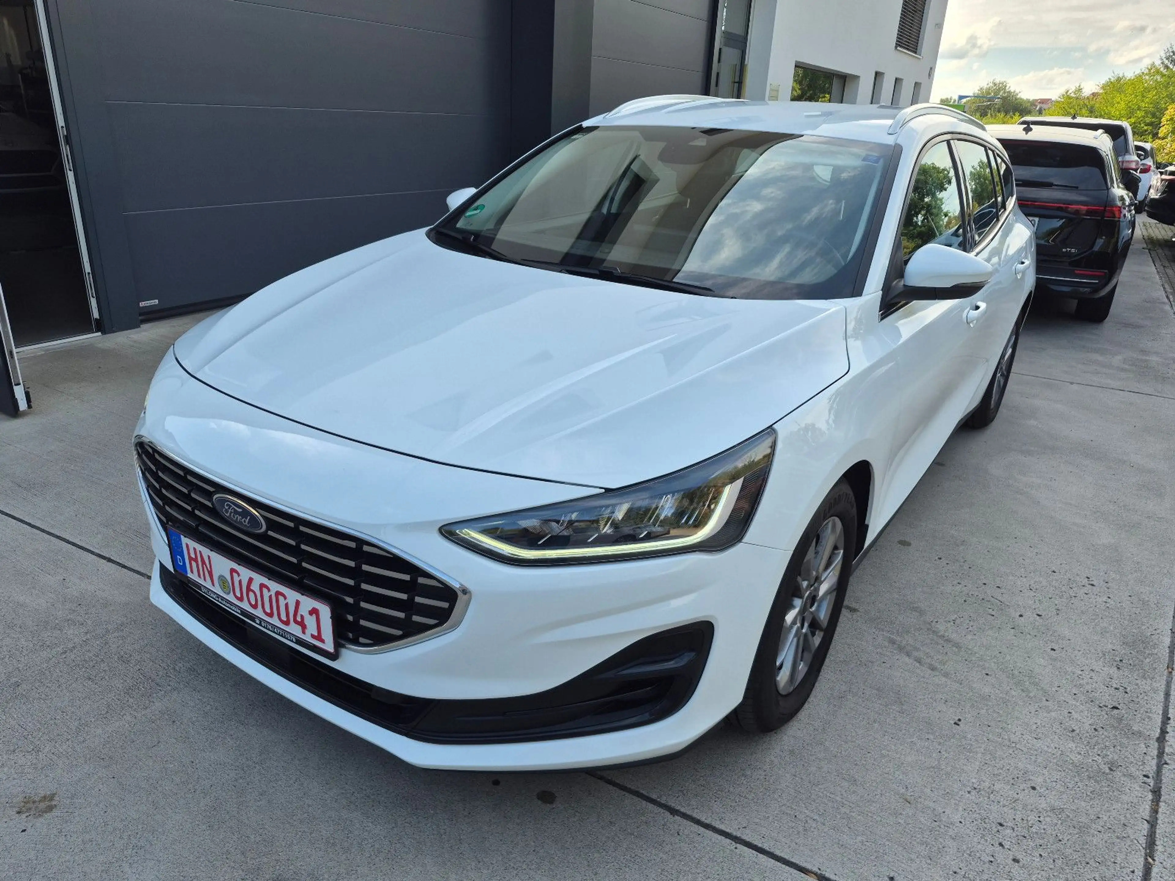 Ford Focus Turnier Titanium Automatik+Navi+Kamera