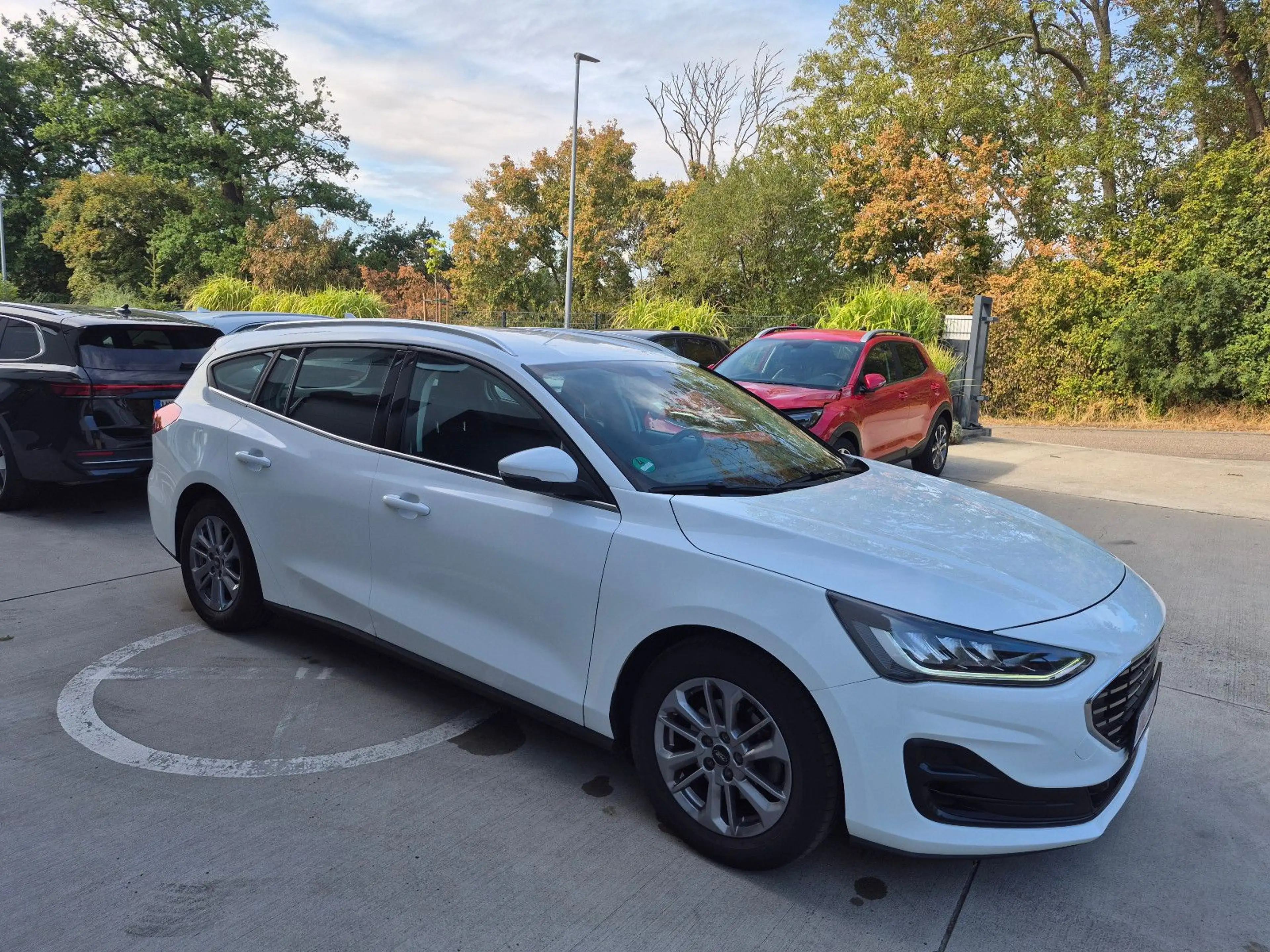 Ford Focus Turnier Titanium Automatik+Navi+Kamera — photo 15