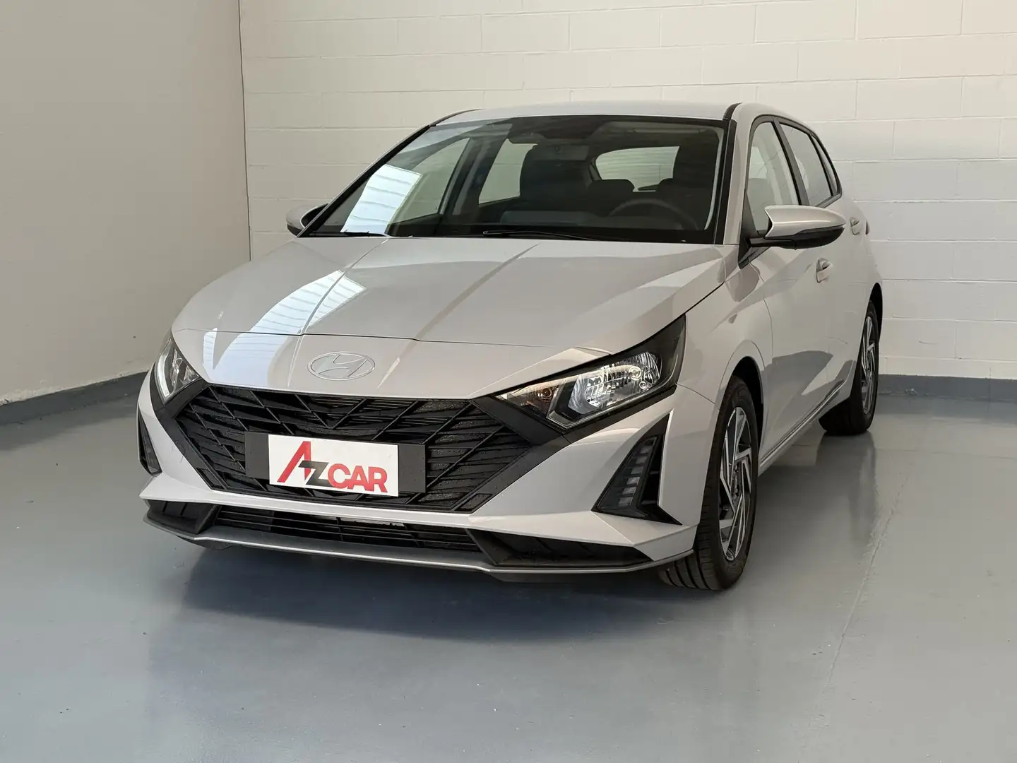 Hyundai i20 i20 1.2 MPI MT Connectline Grijs - 1