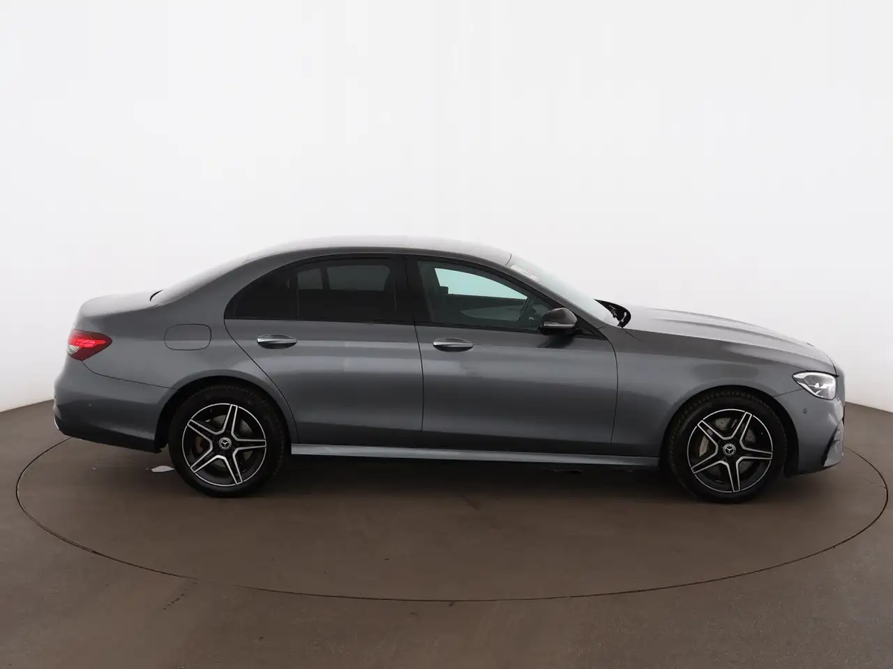 Mercedes-Benz E-Class e AMG Line Aut LED 360-CAM LEDER NAVI PDC, миниатюра 9