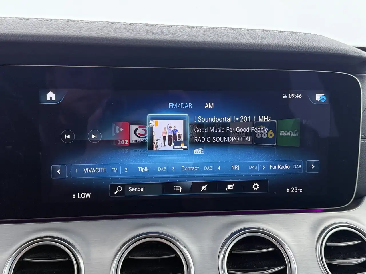 Mercedes-Benz E-Class e AMG Line Aut LED 360-CAM LEDER NAVI PDC, миниатюра 18
