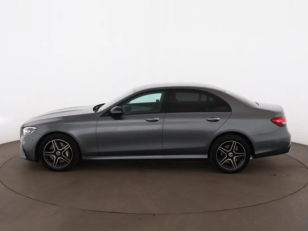 Mercedes-Benz E-Class e AMG Line Aut LED 360-CAM LEDER NAVI PDC, миниатюра 5
