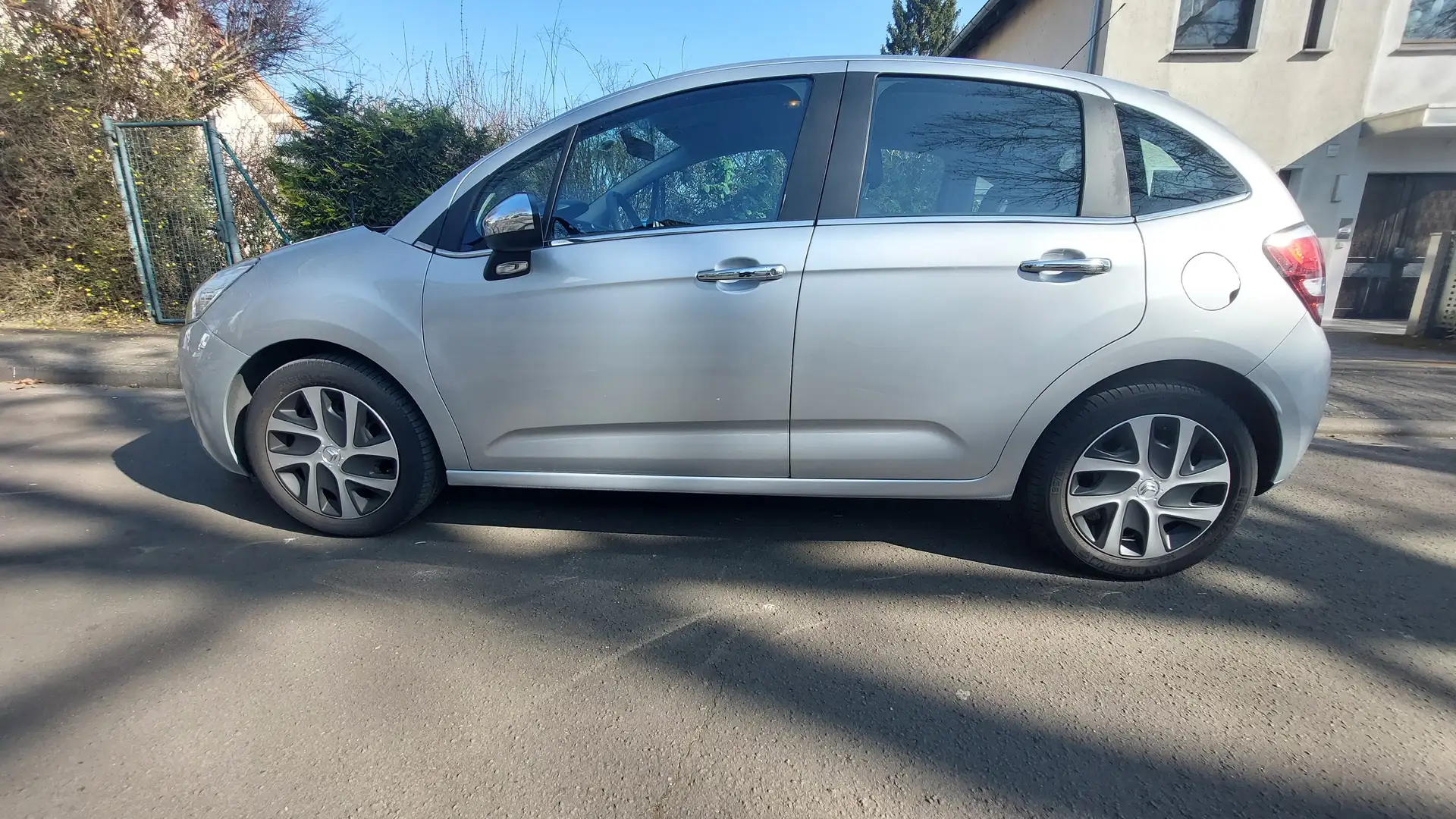 Citroen C3 C3 Pure Tech VTi 82 Selection Silber - 2