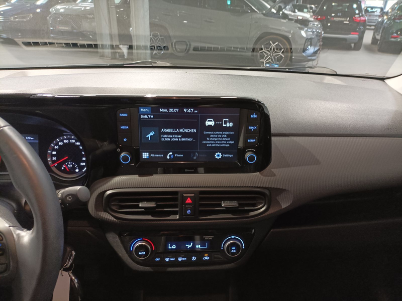 Hyundai i10 1.2 Trend ParkPilot|Sitzhz|App — photo 12