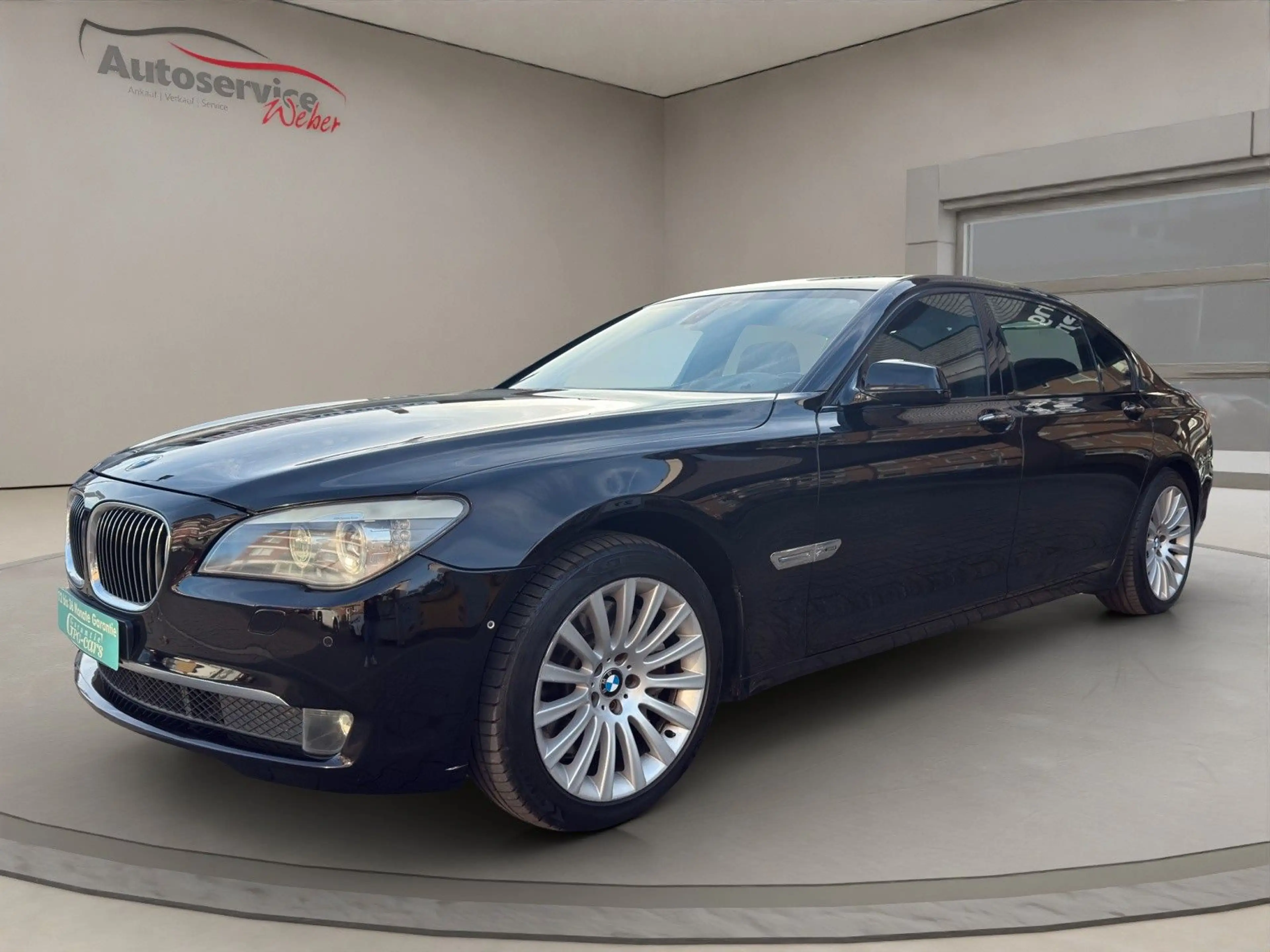 BMW 750 Li xDrive V8 4,4l 410PS Voll!!!