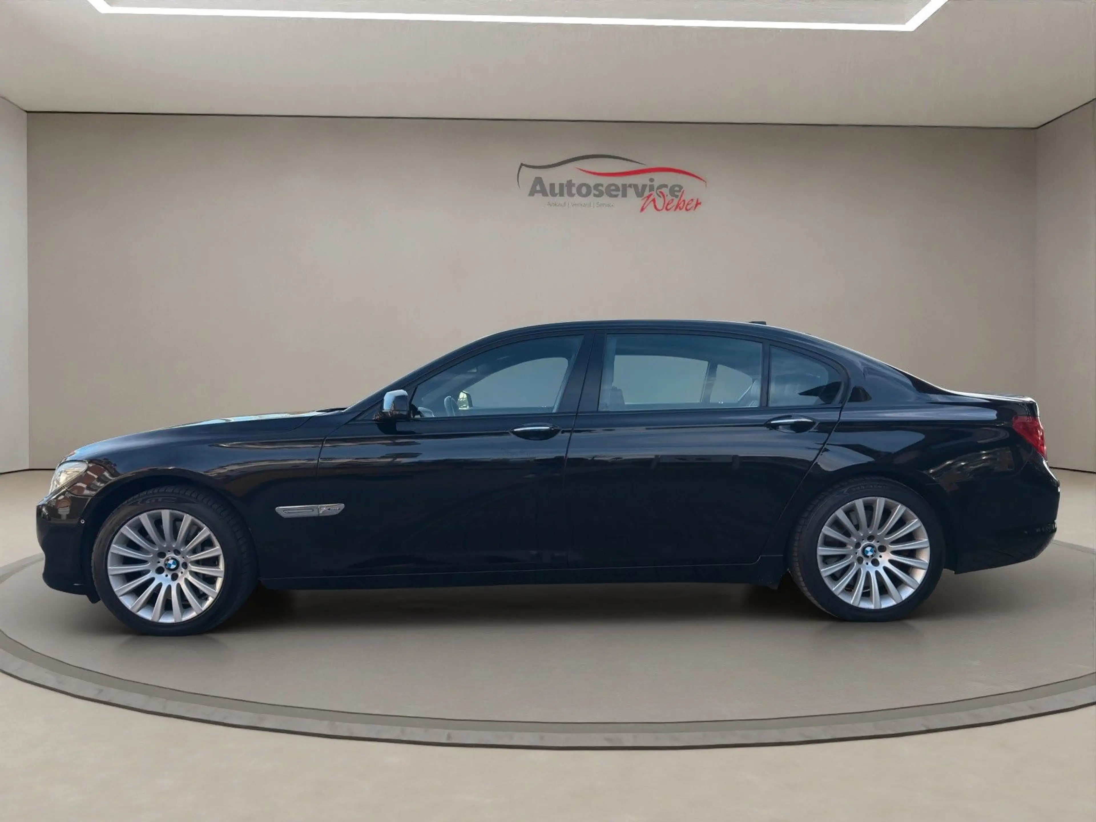 BMW 750 Li xDrive V8 4,4l  410PS Voll!!! — photo 2