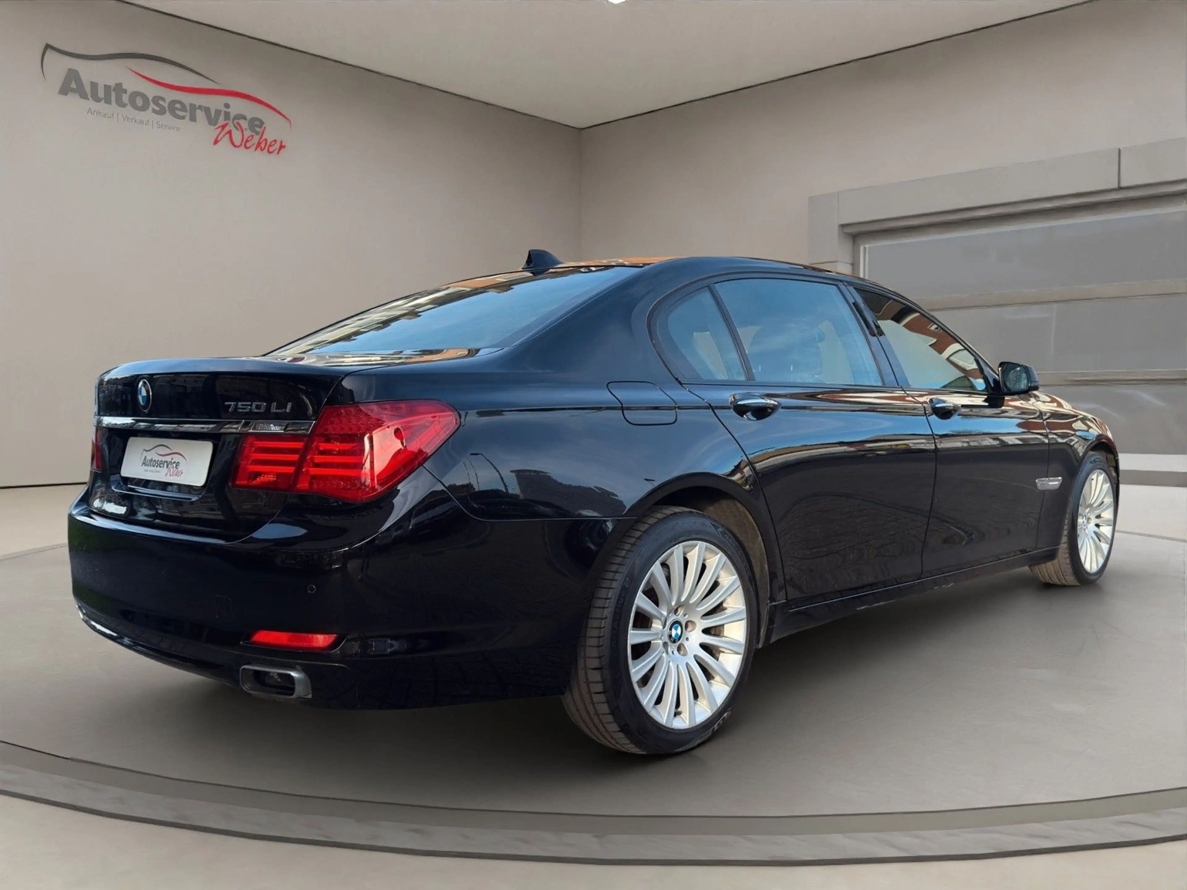 BMW 750 Li xDrive V8 4,4l  410PS Voll!!! — photo 5