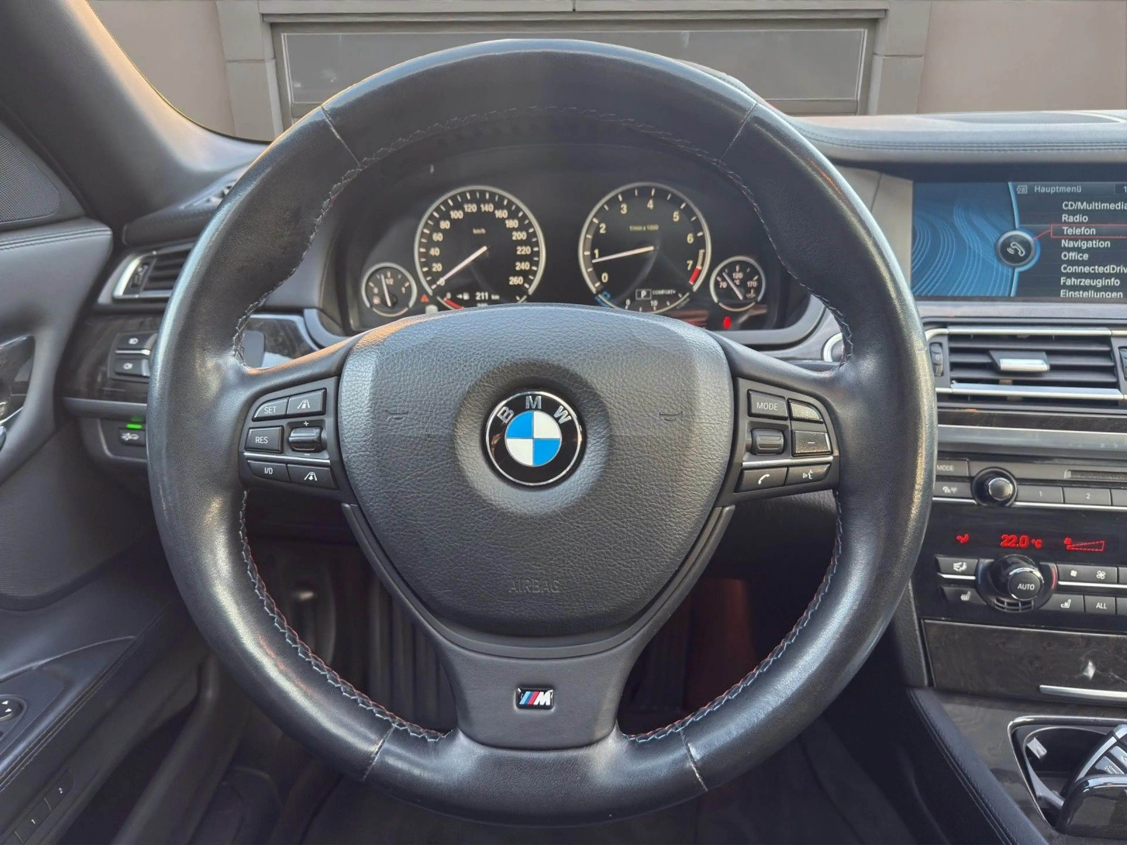 BMW 750 Li xDrive V8 4,4l  410PS Voll!!! — photo 11