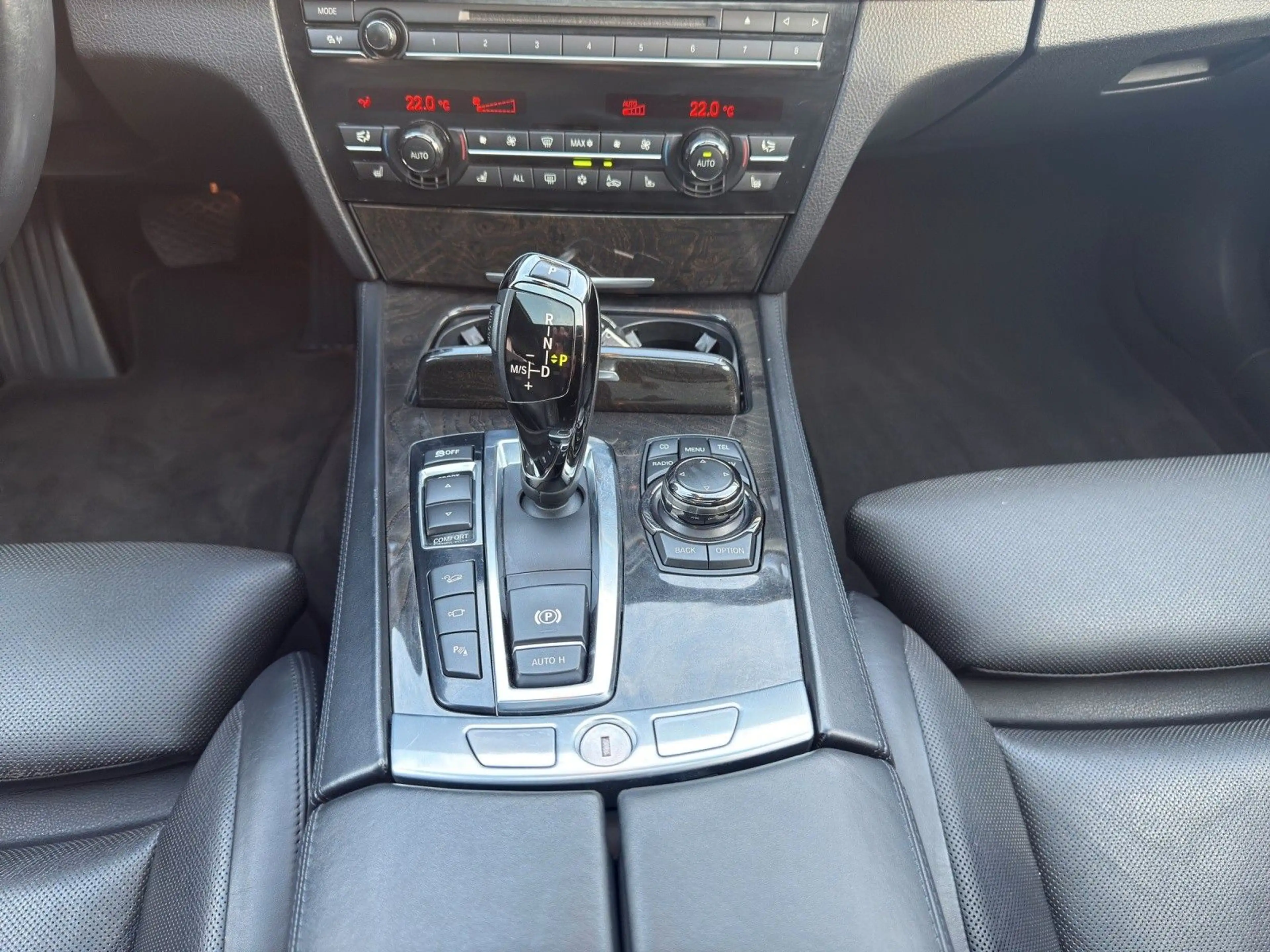 BMW 750 Li xDrive V8 4,4l  410PS Voll!!! — photo 14