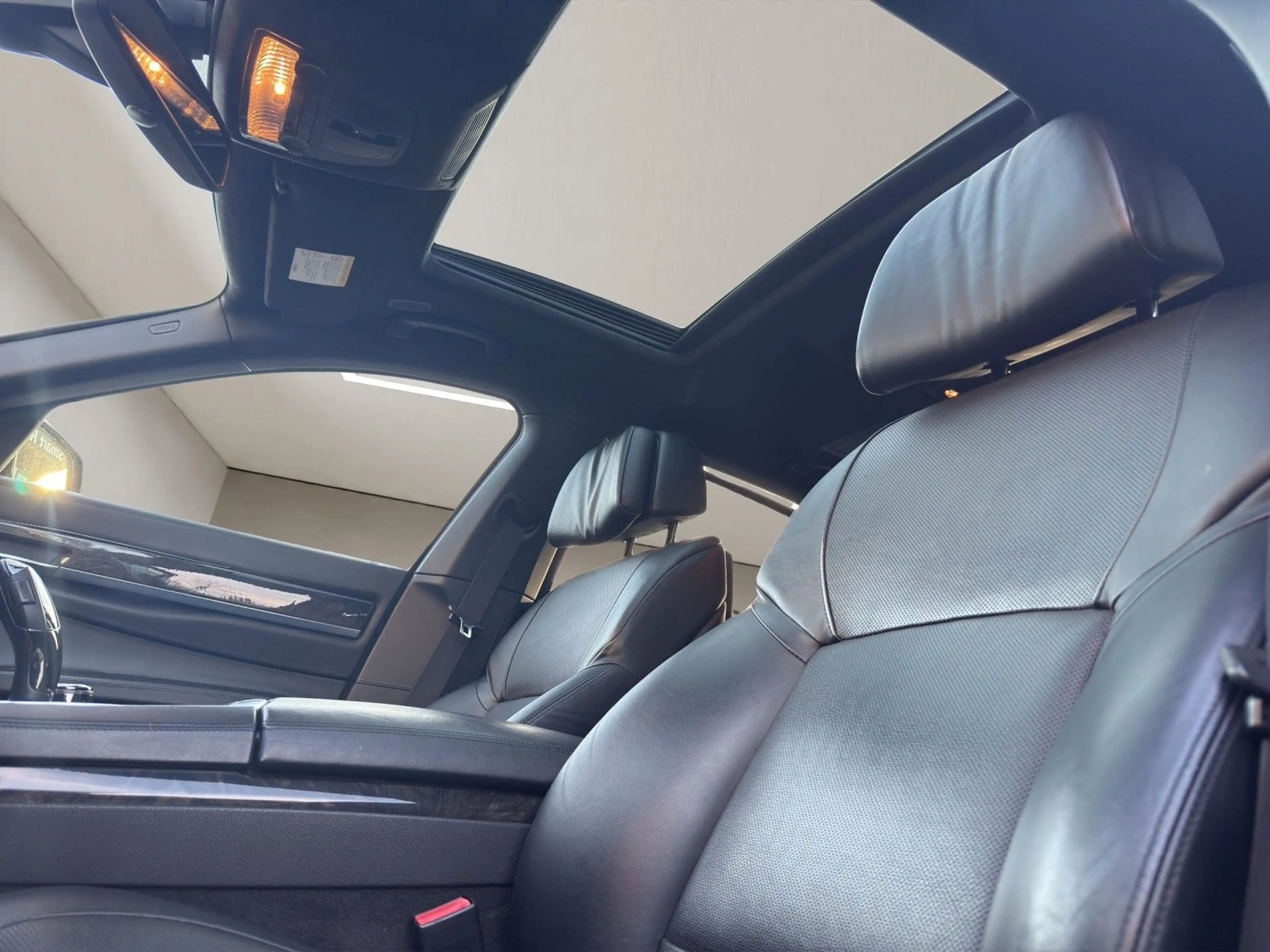 BMW 750 Li xDrive V8 4,4l  410PS Voll!!! — photo 21