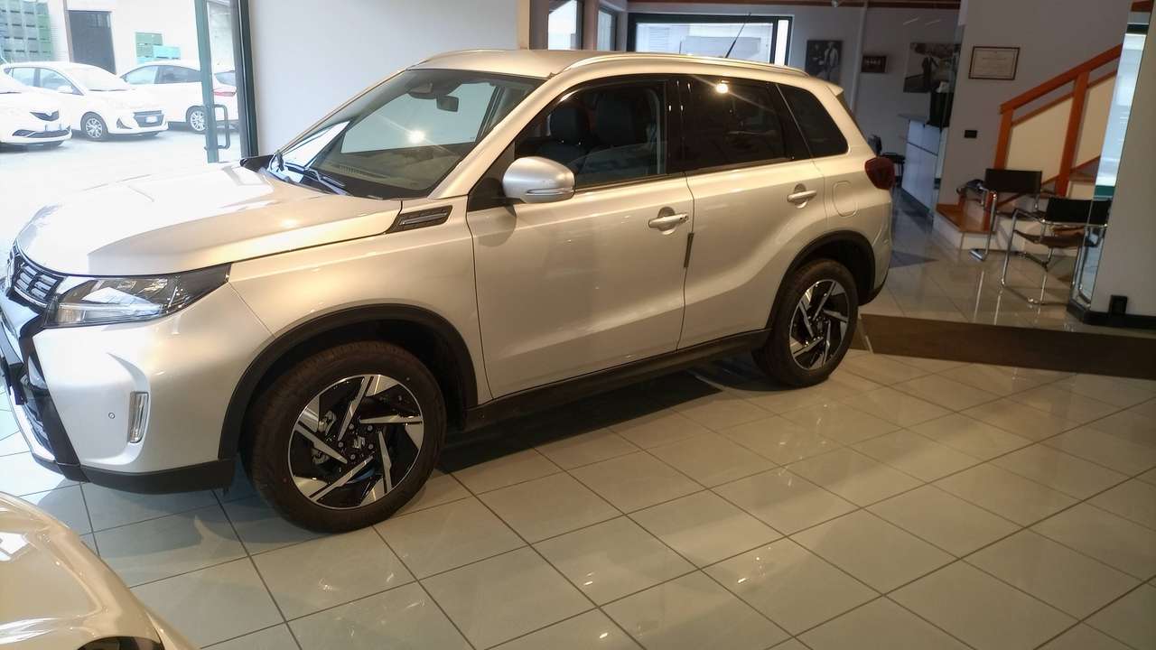 Suzuki Vitara 1.4 Hybrid Top 4WD - vari colori disponibili