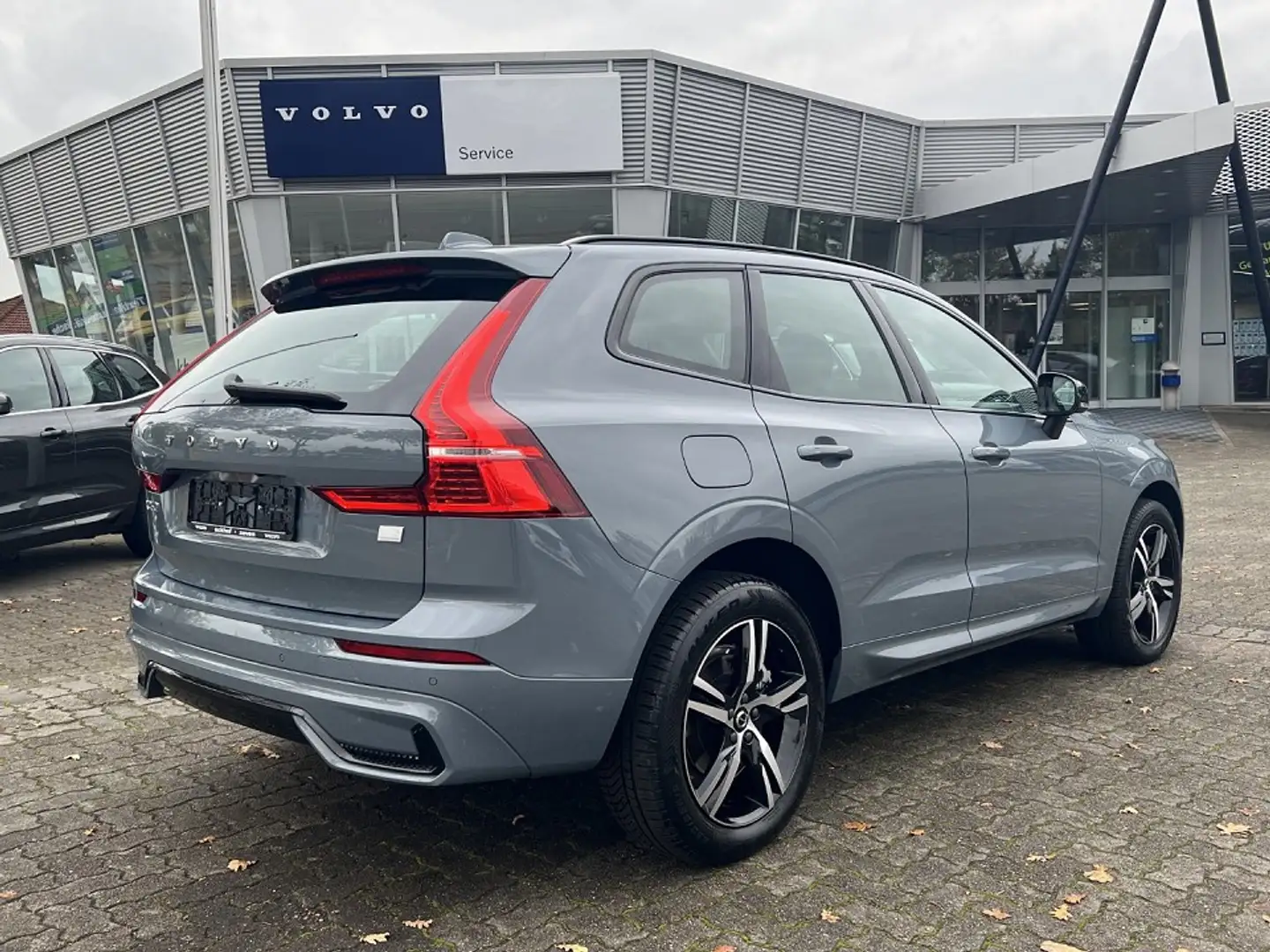 Volvo XC60 T6 Plug-In Hybrid (398 PS) AWD|AG8|R-Design|AHK Gris - 2