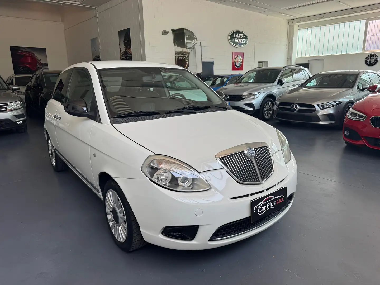 Lancia Ypsilon Ypsilon 1.2 8v Diva 69cv OK NEOPATENTATI Wit - 1