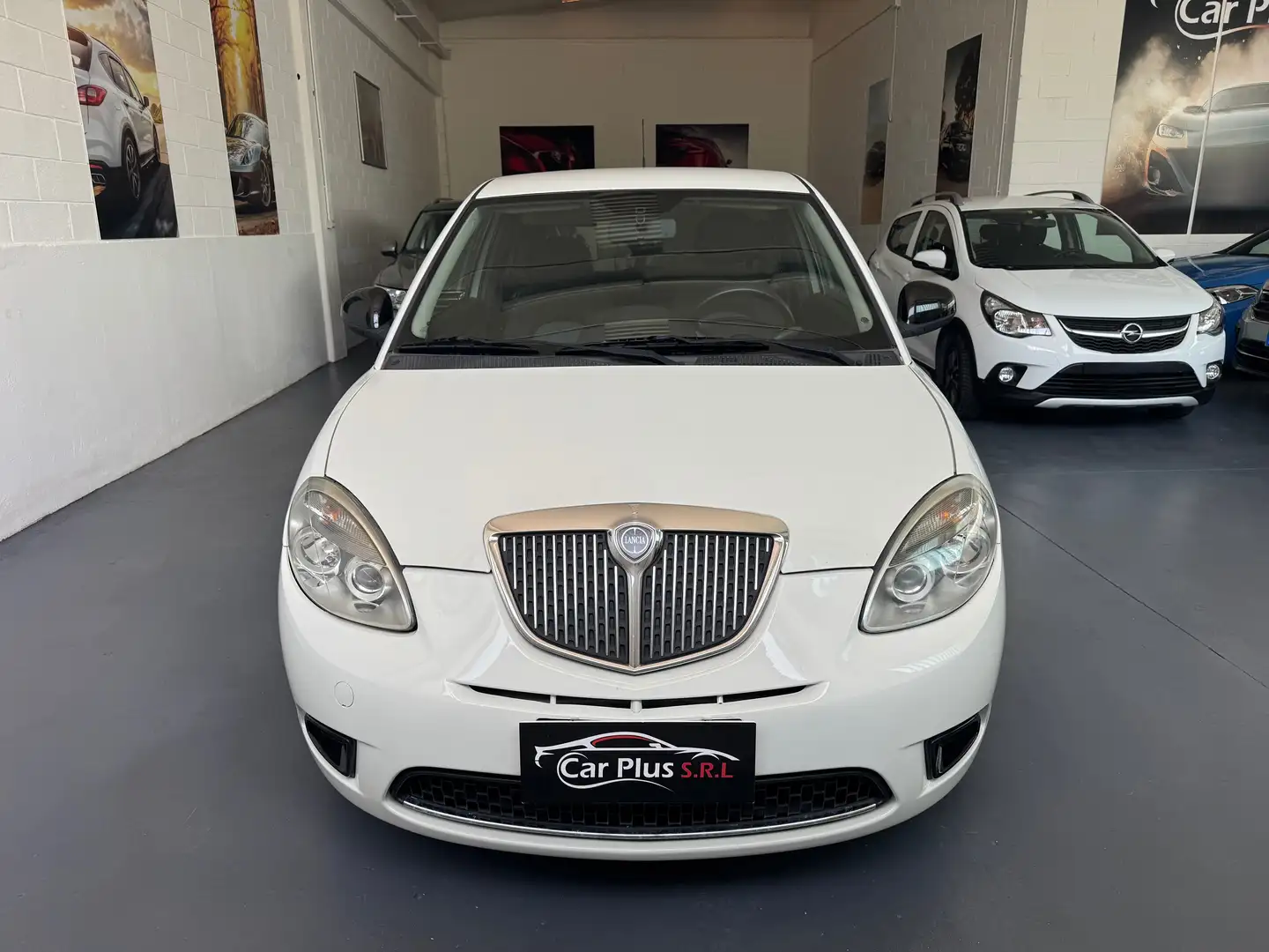 Lancia Ypsilon Ypsilon 1.2 8v Diva 69cv OK NEOPATENTATI Wit - 2