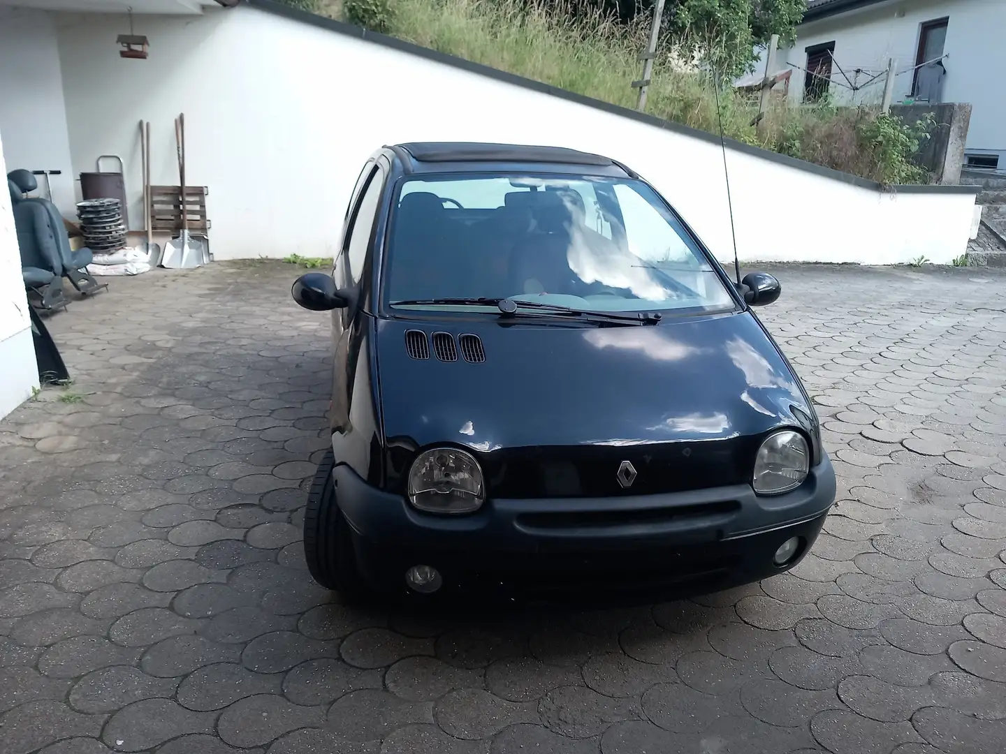 Renault Twingo 1.2 Liberty Schwarz - 1
