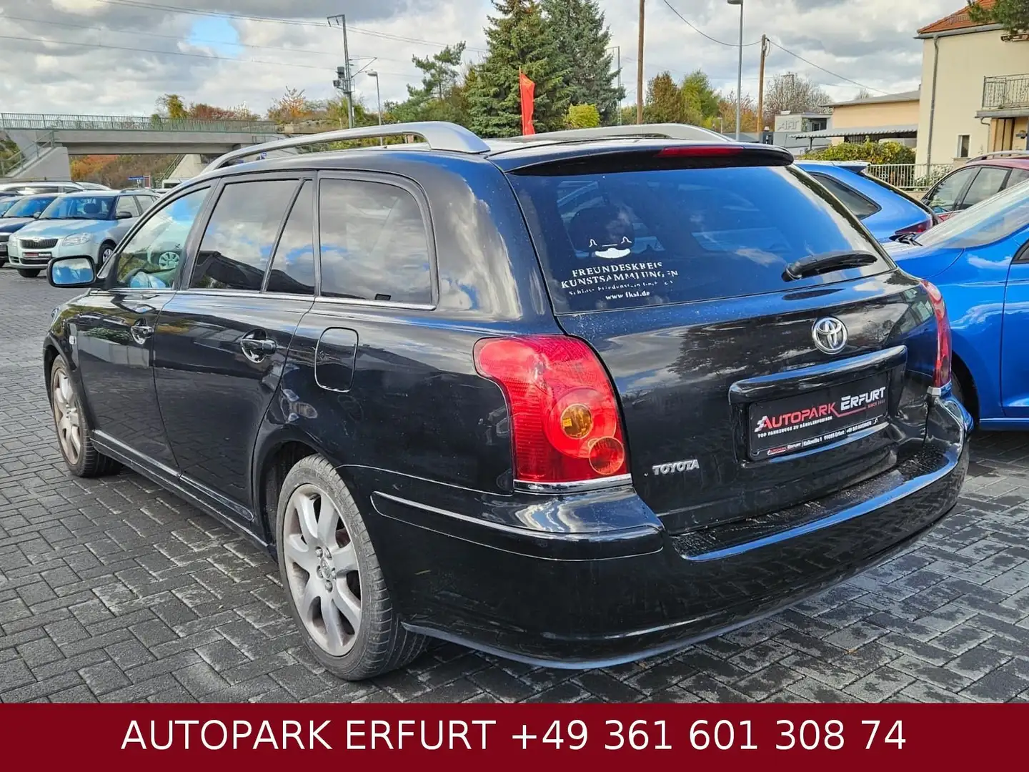 Toyota Avensis Kombi 2.4 Executive Automatik*Klima*Xeno Schwarz - 2