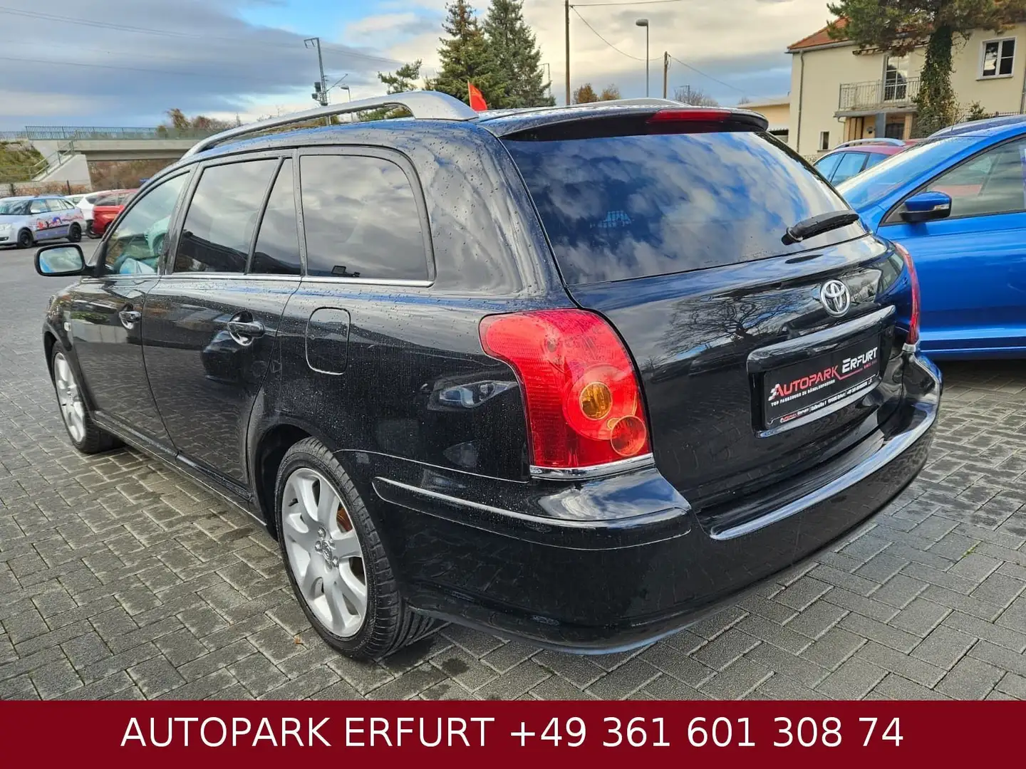 Toyota Avensis Kombi 2.4 Executive Automatik*Klima*Xeno Zwart - 2