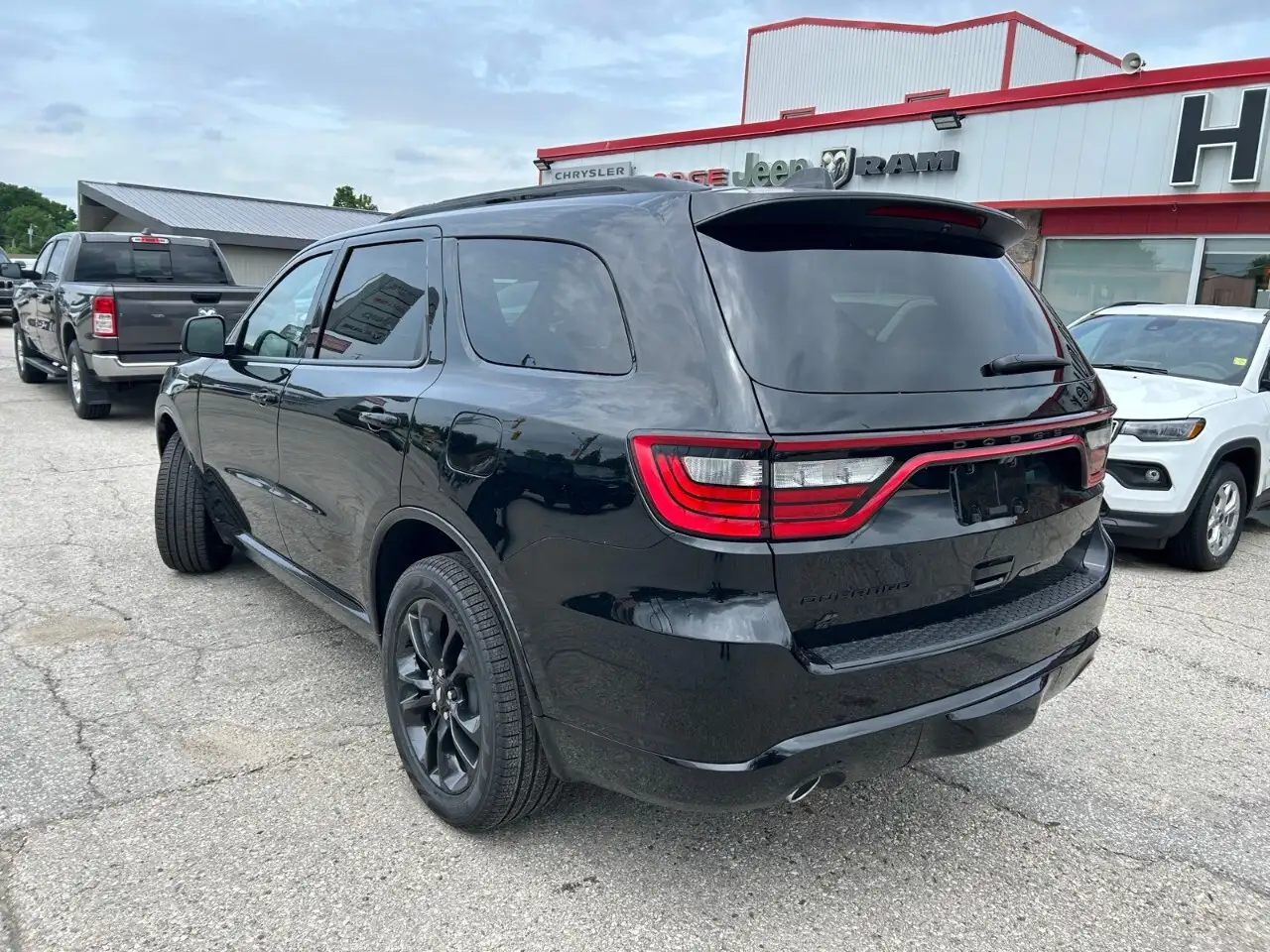 Dodge Durango снимка Dodge Durango