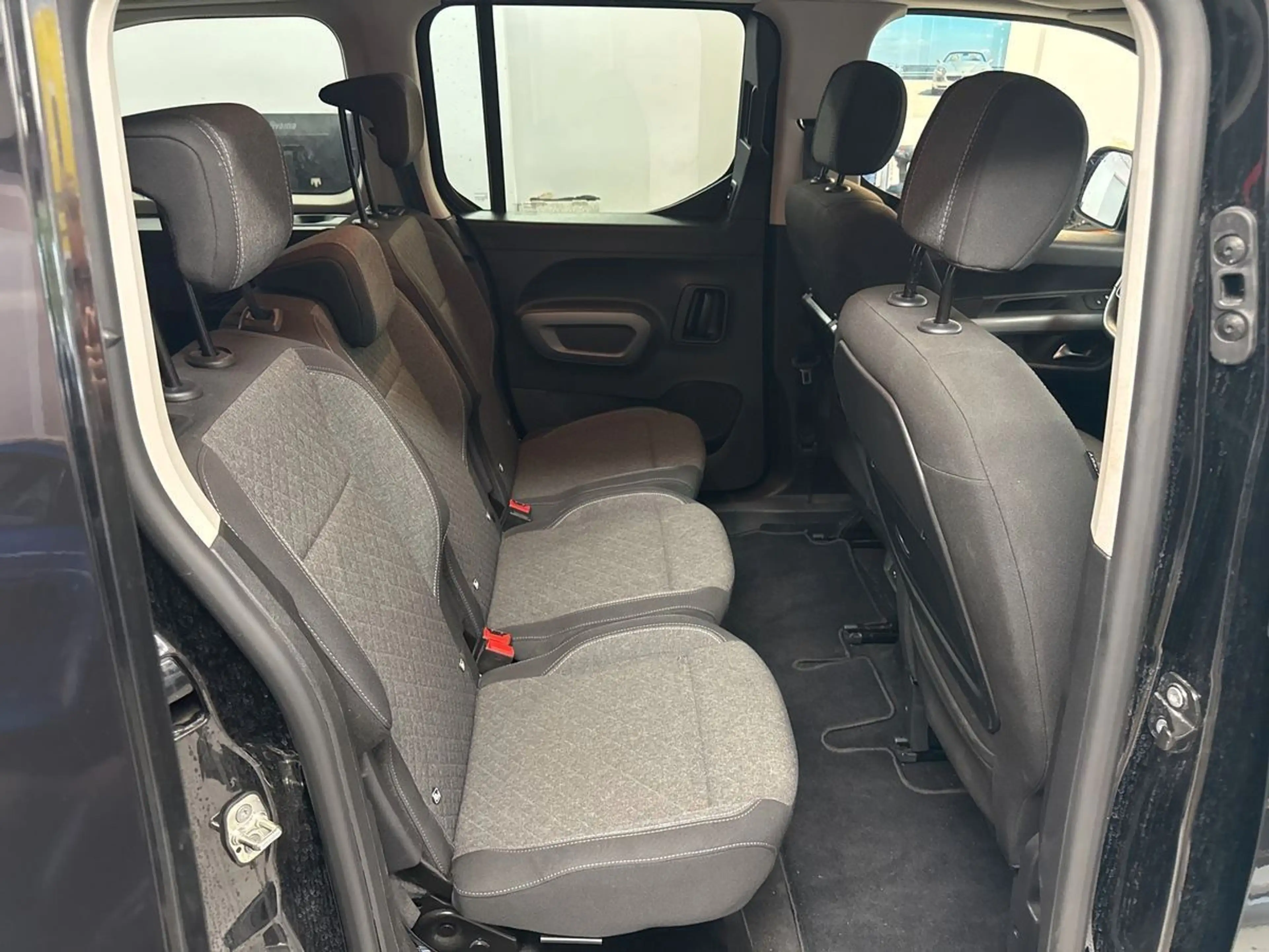 Opel Combo Life GS XL 7Sitze+Automatik — photo 12