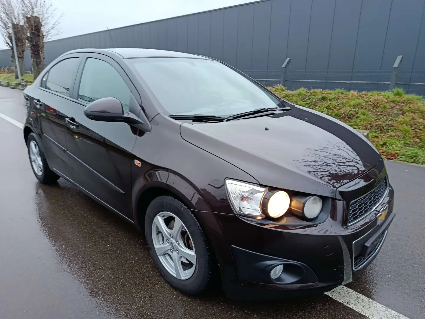 Chevrolet Aveo Aveo 1.3 D LT airco Maro - 2