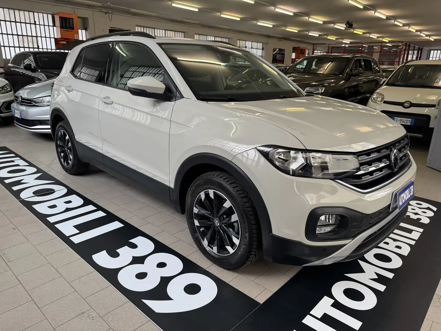 Volkswagen T-Cross 1.0 tsi Style 110cv - 2