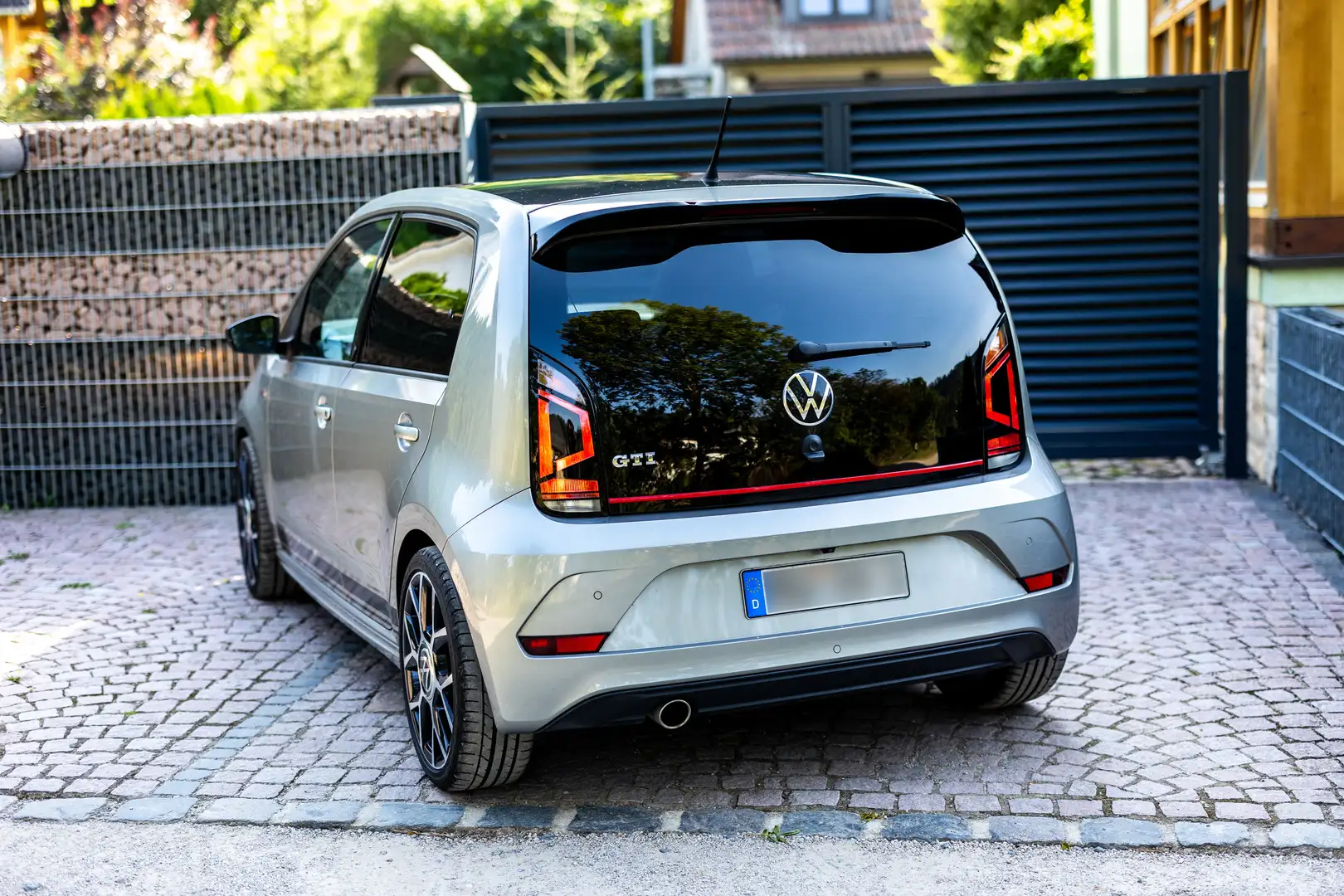 Volkswagen up! GTI - 2
