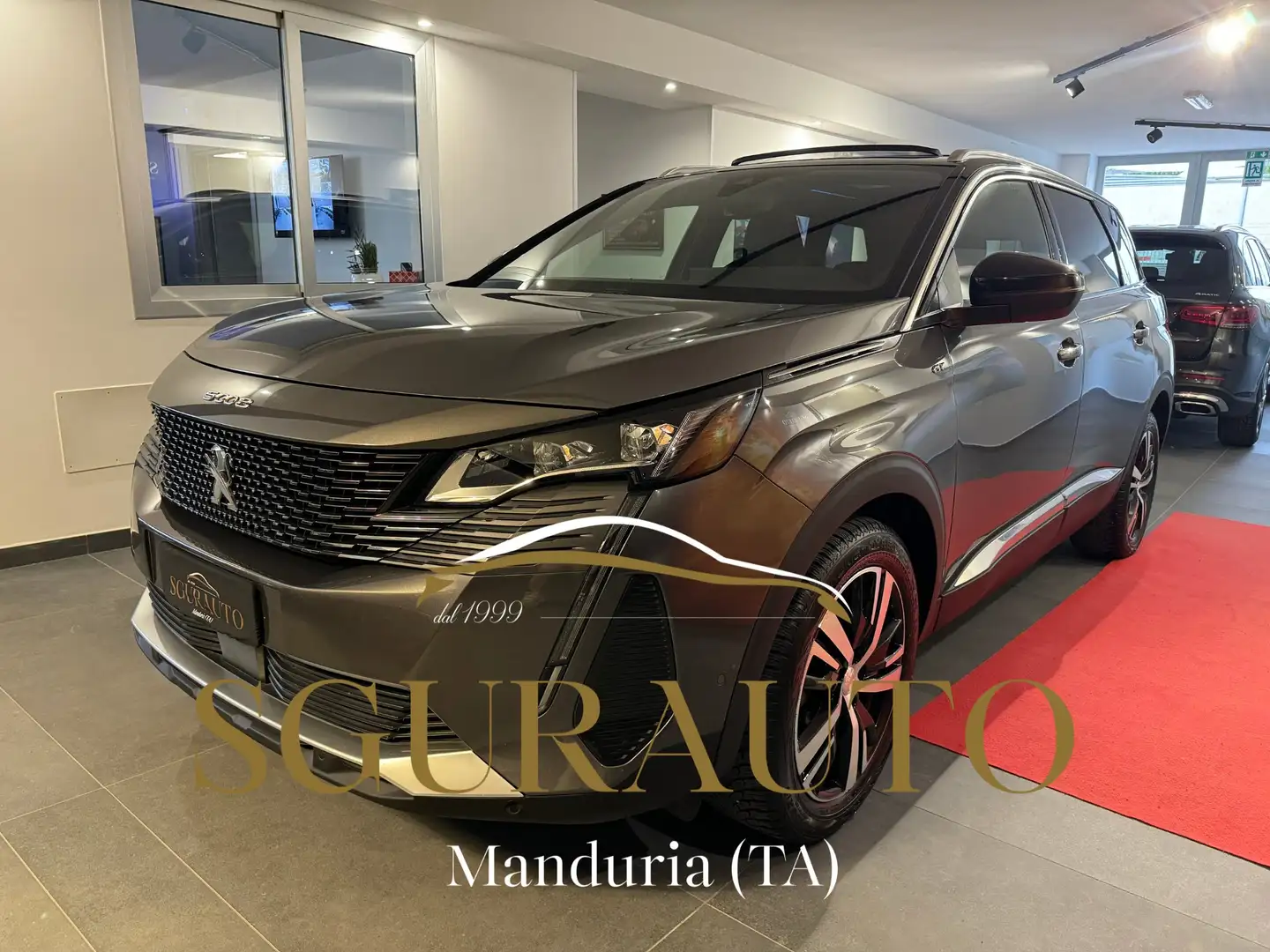 Peugeot 5008 1.5 BLUEHDI 130CV EAT8 GT 7 POSTI 2021 Gris - 1