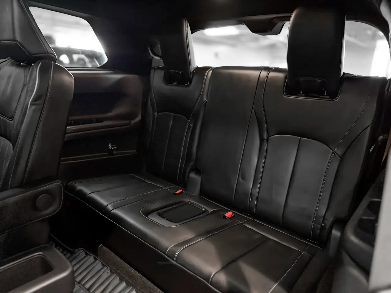 Infiniti QX60 снимка Infiniti QX60