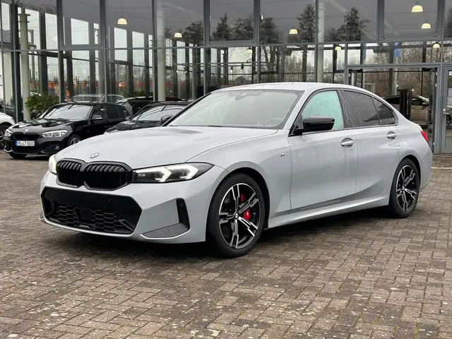 BMW 320 320 i Aut. M Sport Pro / Standheizung / AHK schw.