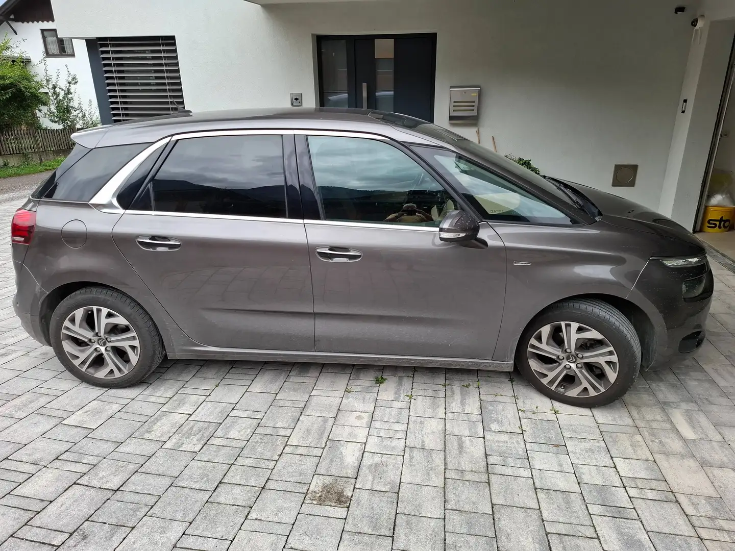 Citroen C4 Picasso C4 Picasso BlueHDi 120 6-Gang Exclusive Exclusive Grau - 1