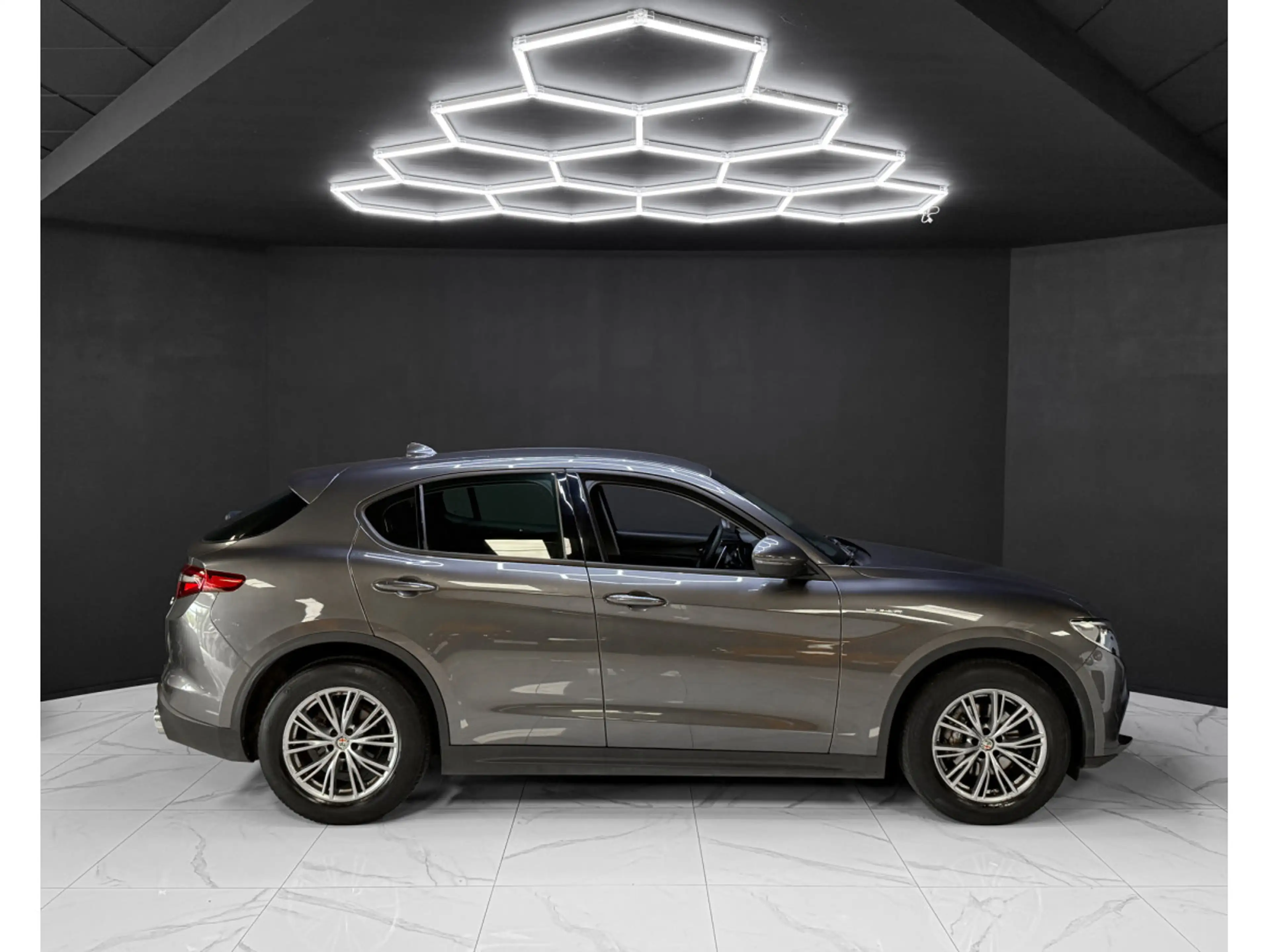Alfa Romeo Stelvio 2.2 Diesel 160 ch — photo 6