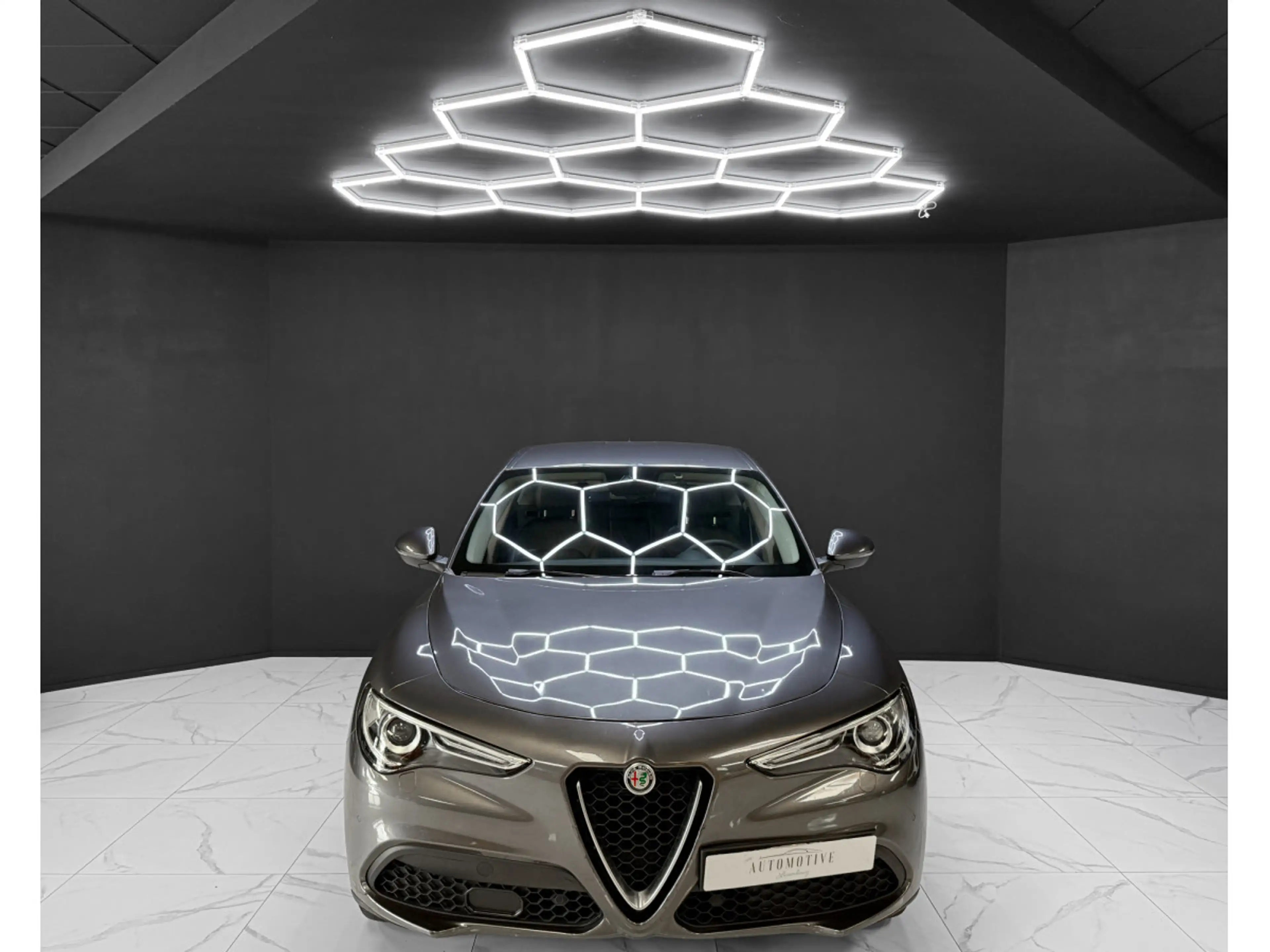Alfa Romeo Stelvio 2.2 Diesel 160 ch — photo 8
