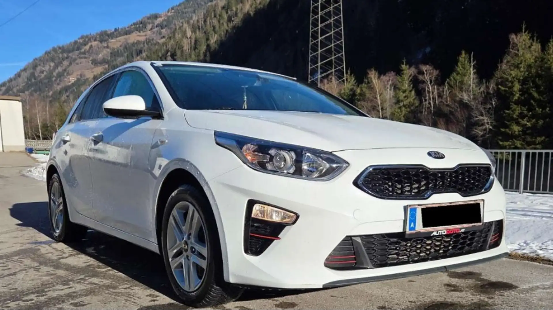 Kia Ceed / cee'd ceed 1,4 TGDI Silber Silber - 1