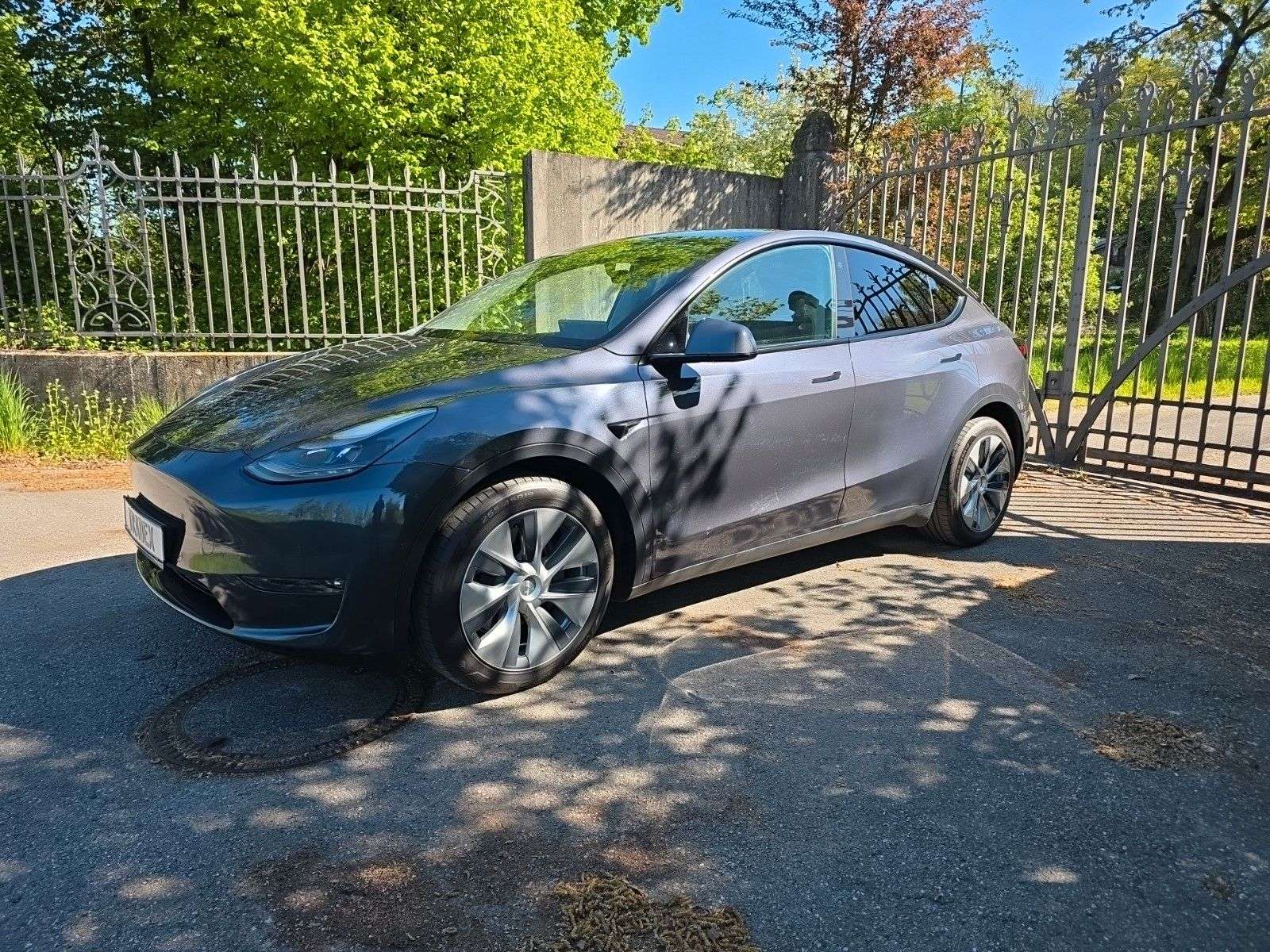 Second hand Tesla Model Y electro
