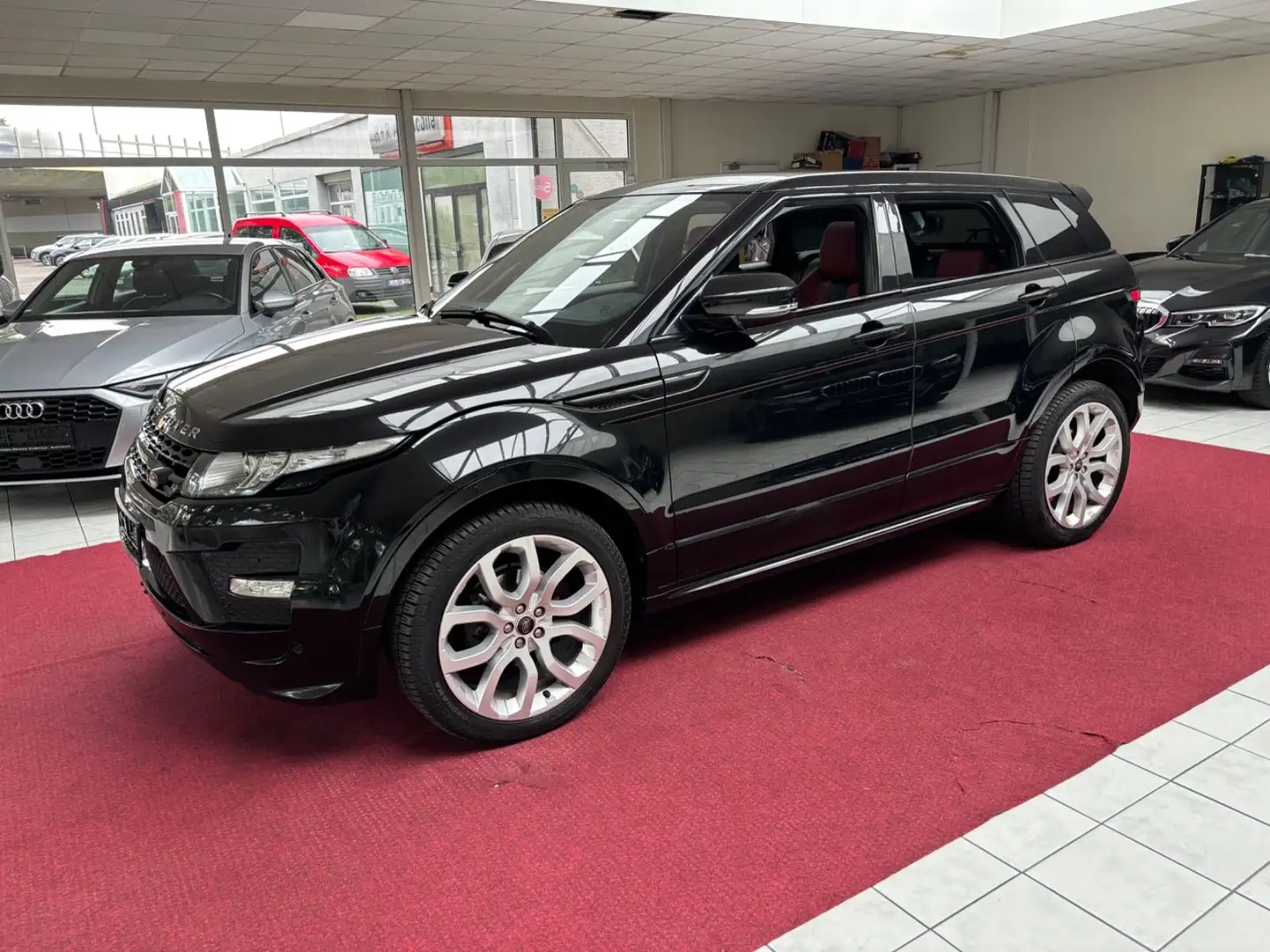 Land Rover Range Rover Evoque Spirit NAVI+LEDER+XENON+PANO Schwarz - 1