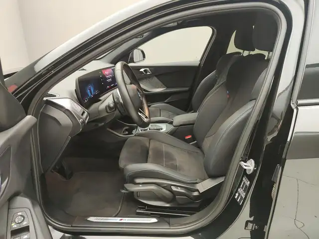 BMW 1 Series view 21