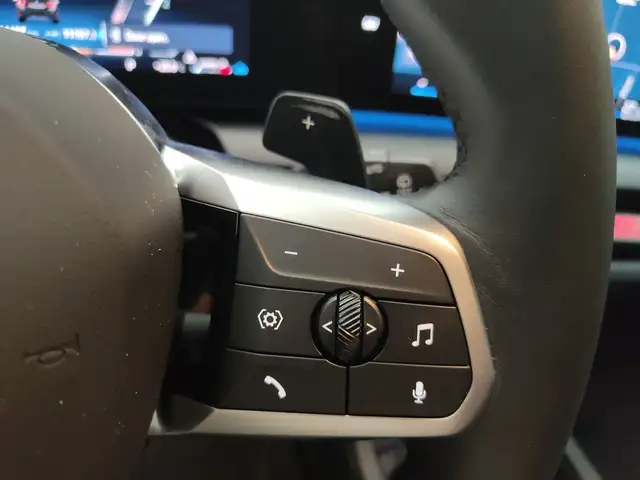 BMW 1 Series view 14