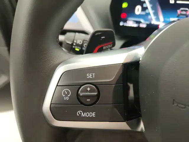 BMW 1 Series view 13
