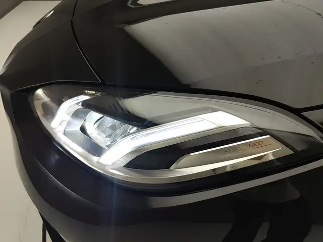 BMW 1 Series view 28